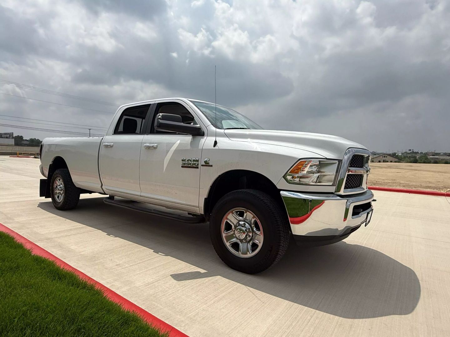 2018 Ram 3500 Crew Cab - Image 28