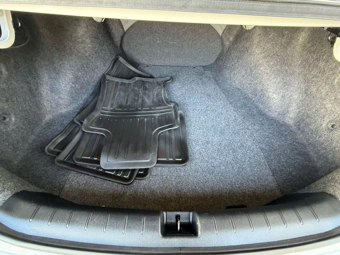 2015 Honda Accord - Image 20