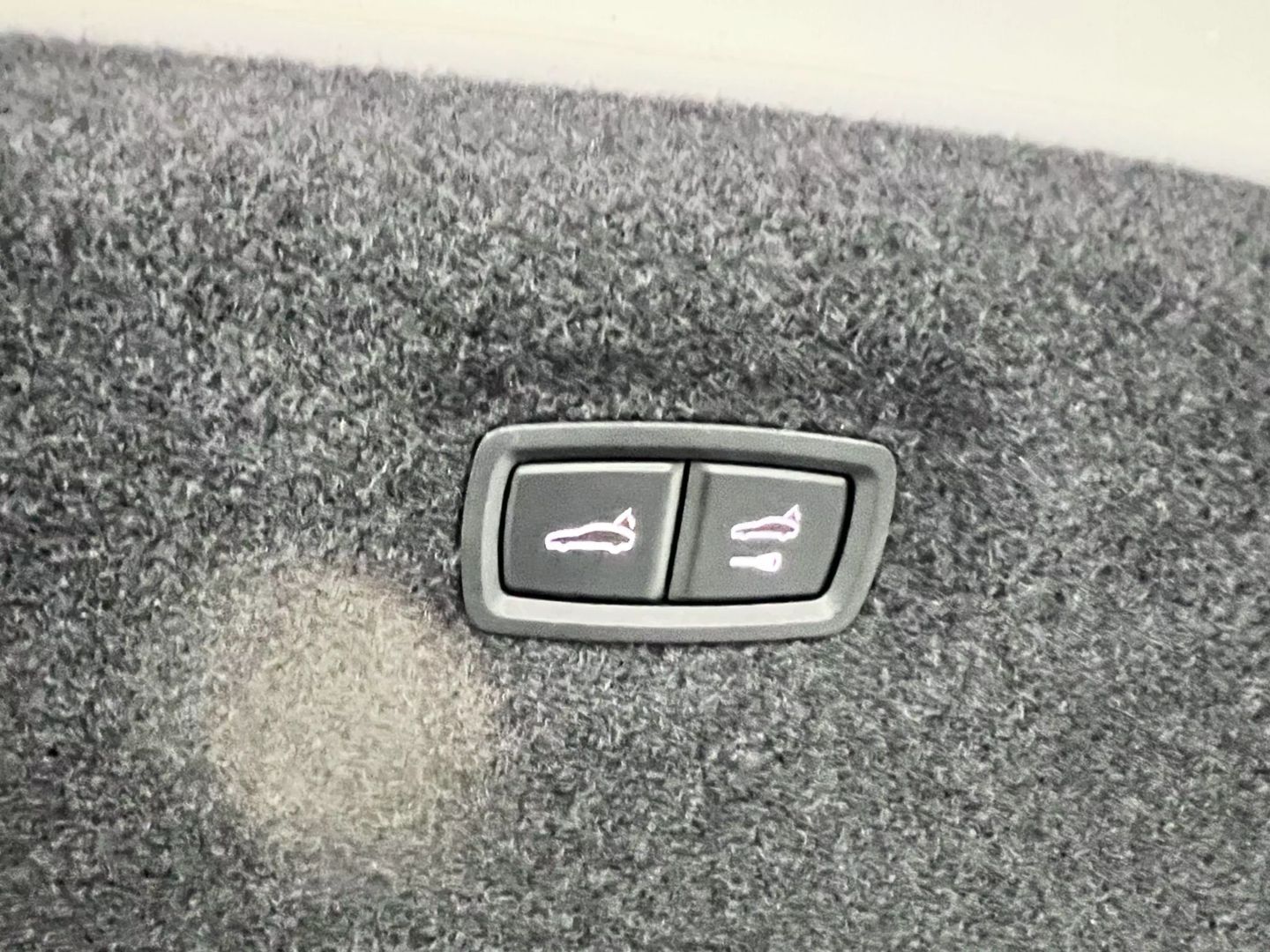 2020 Porsche Taycan 4s Sedan 4d - Image 37