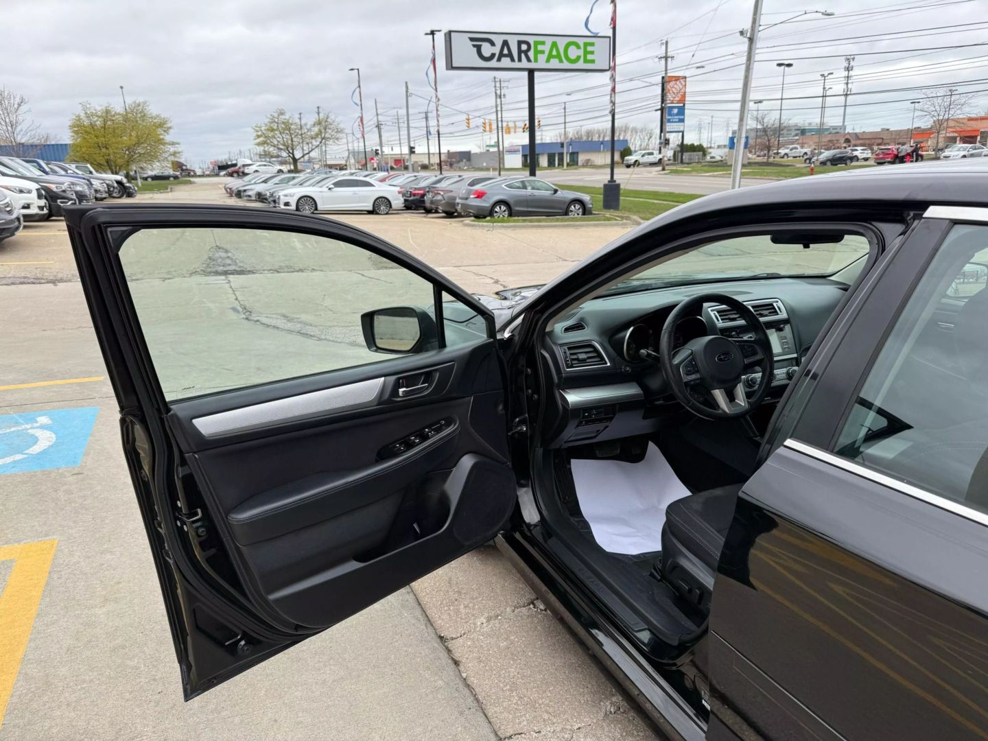 2017 Subaru Legacy - Image 16