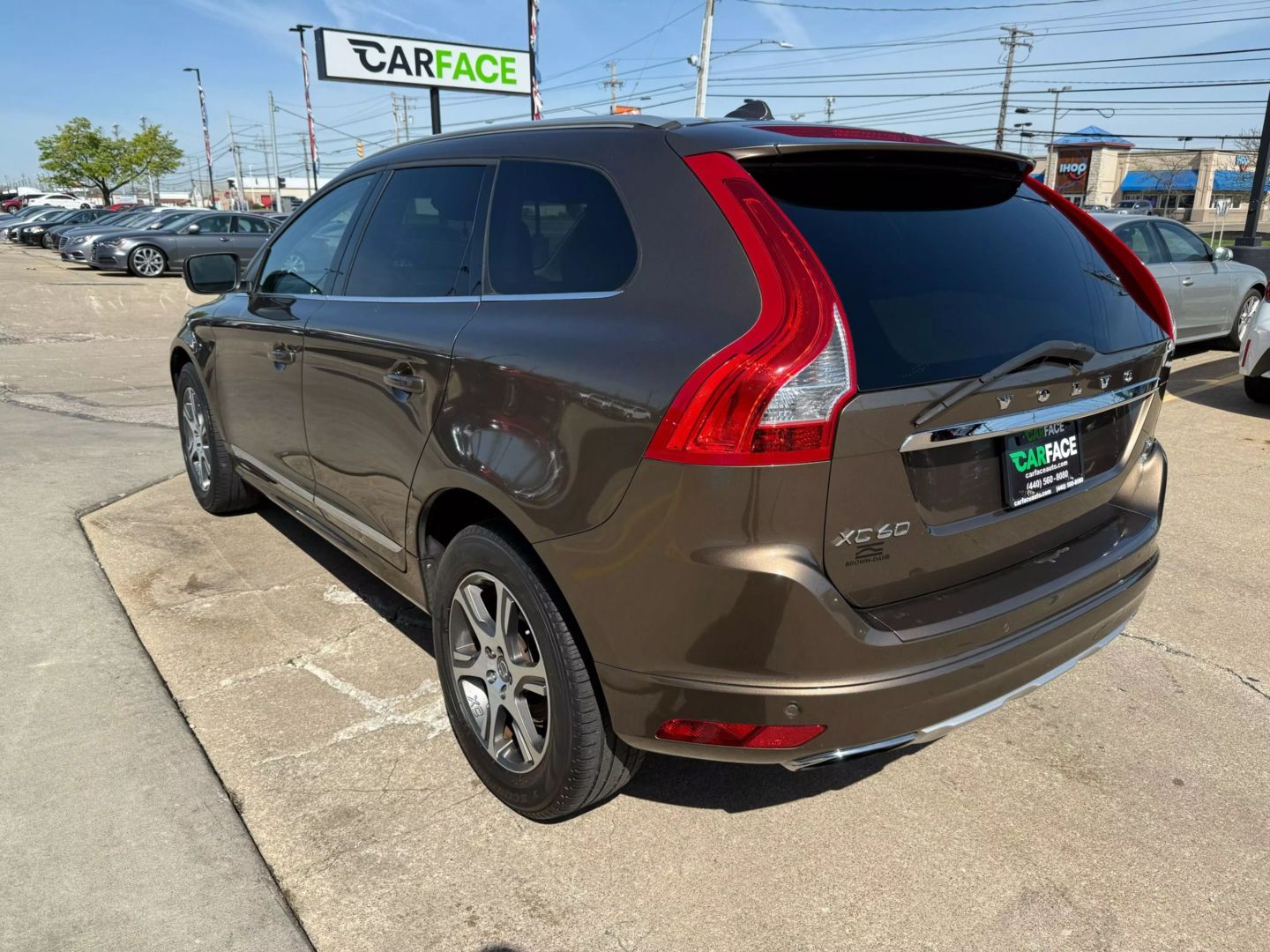 2015 Volvo Xc60 - Image 9