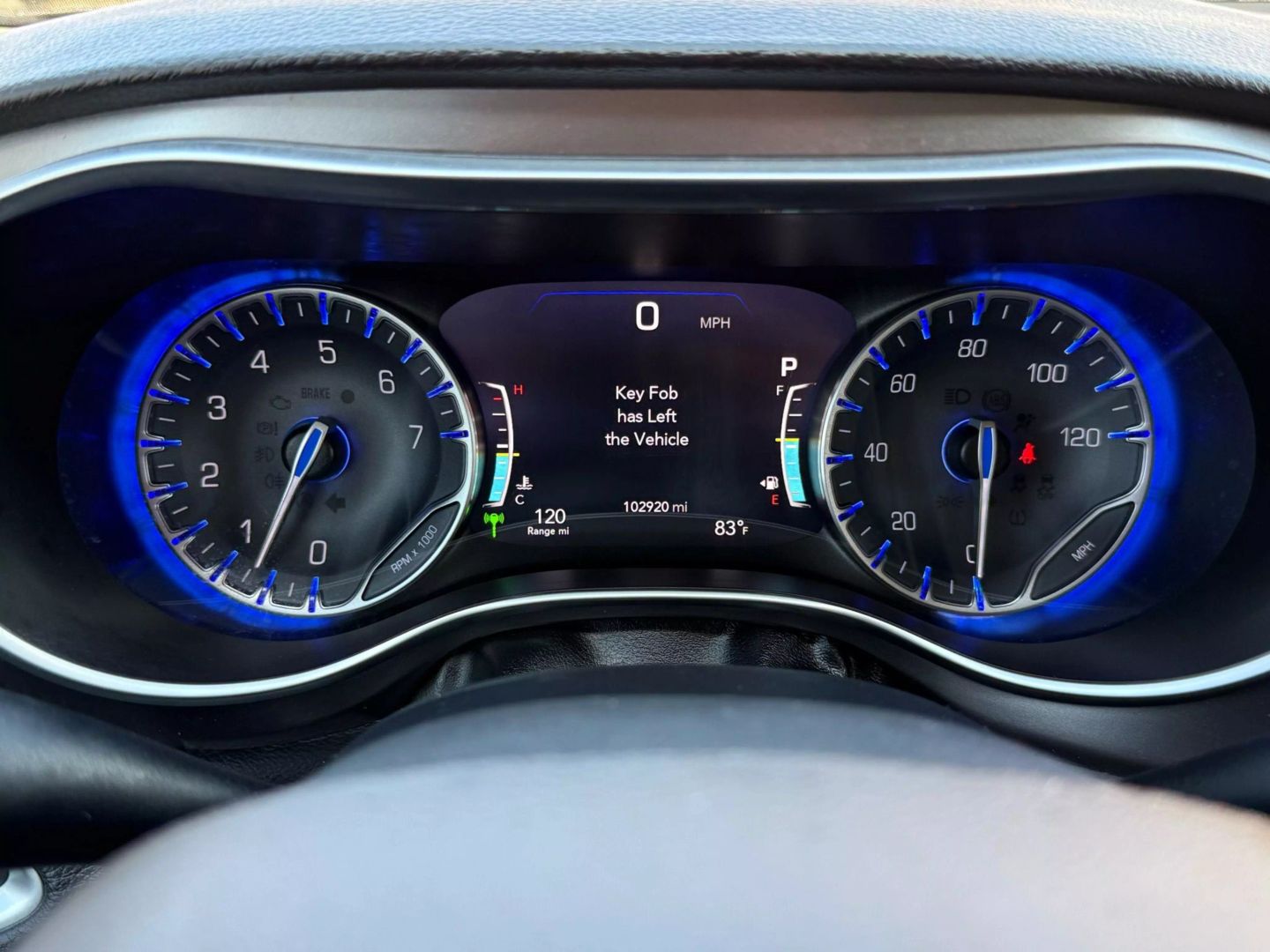 2017 Chrysler Pacifica - Image 40