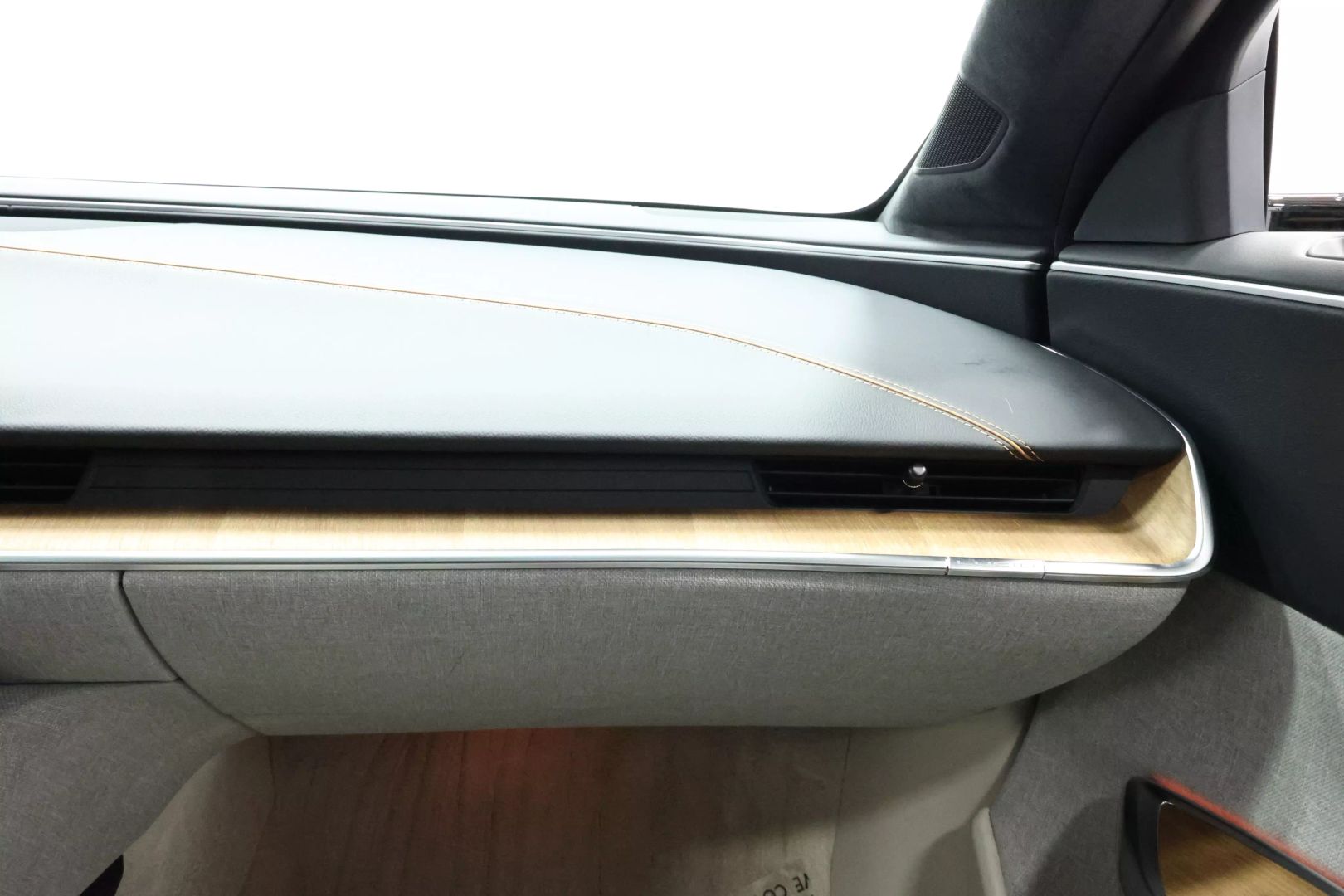 2023 Lucid Air - Image 94