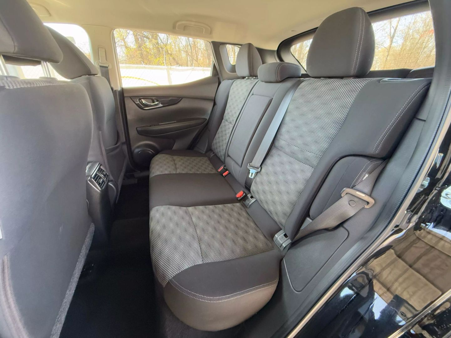 2020 Nissan Rogue Sport - Image 19