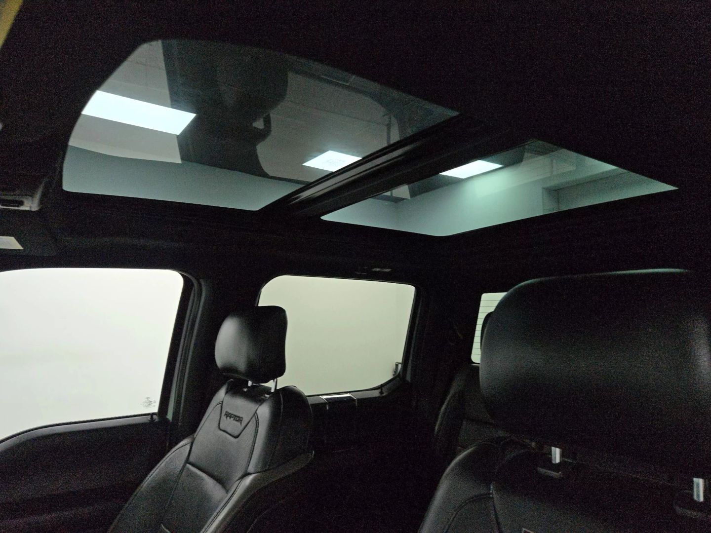 2017 Ford F150 Supercrew Cab - Image 19