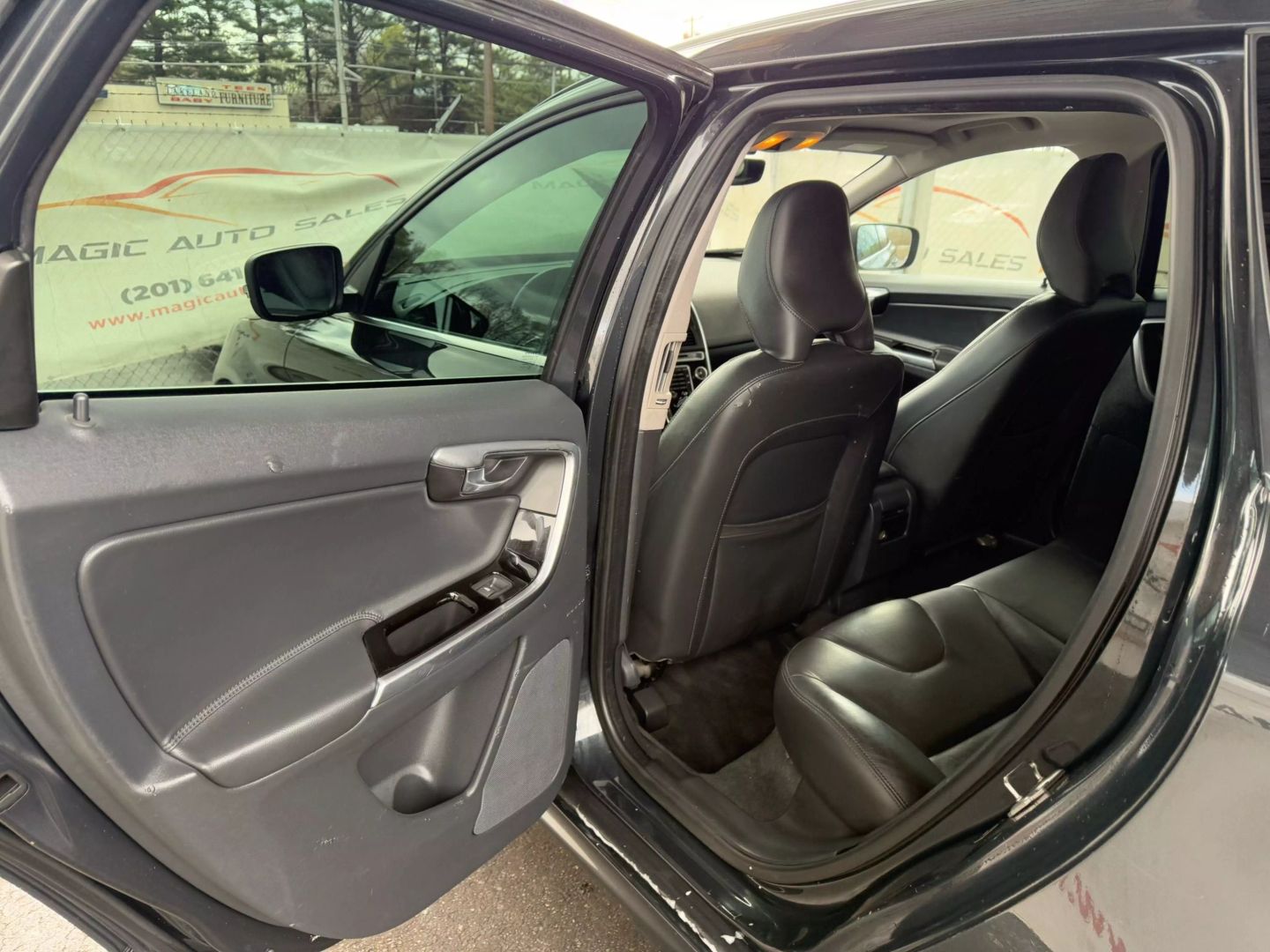 2016 Volvo Xc60 - Image 15