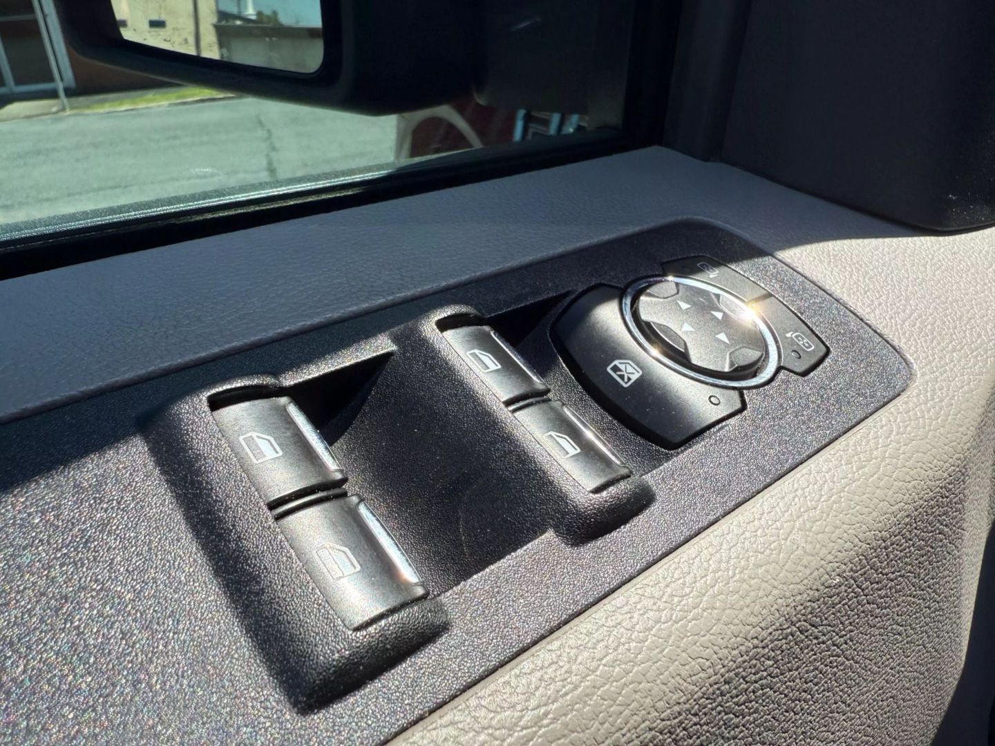 2018 Ford F150 Supercrew Cab - Image 11