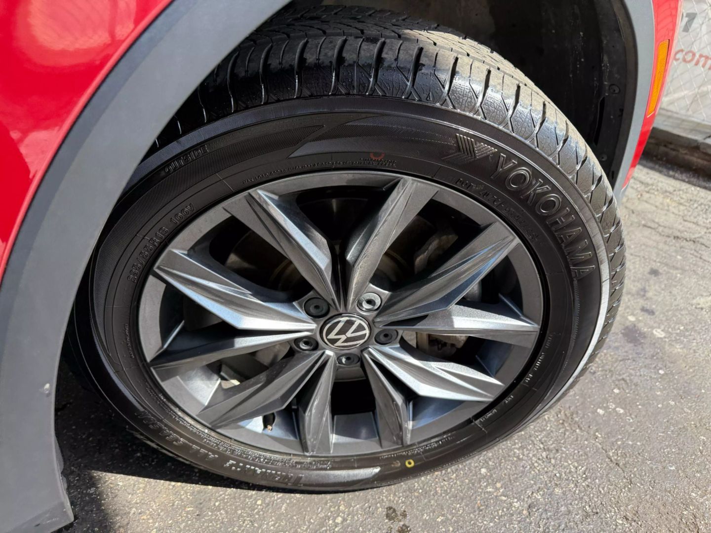 2022 Volkswagen Tiguan - Image 50