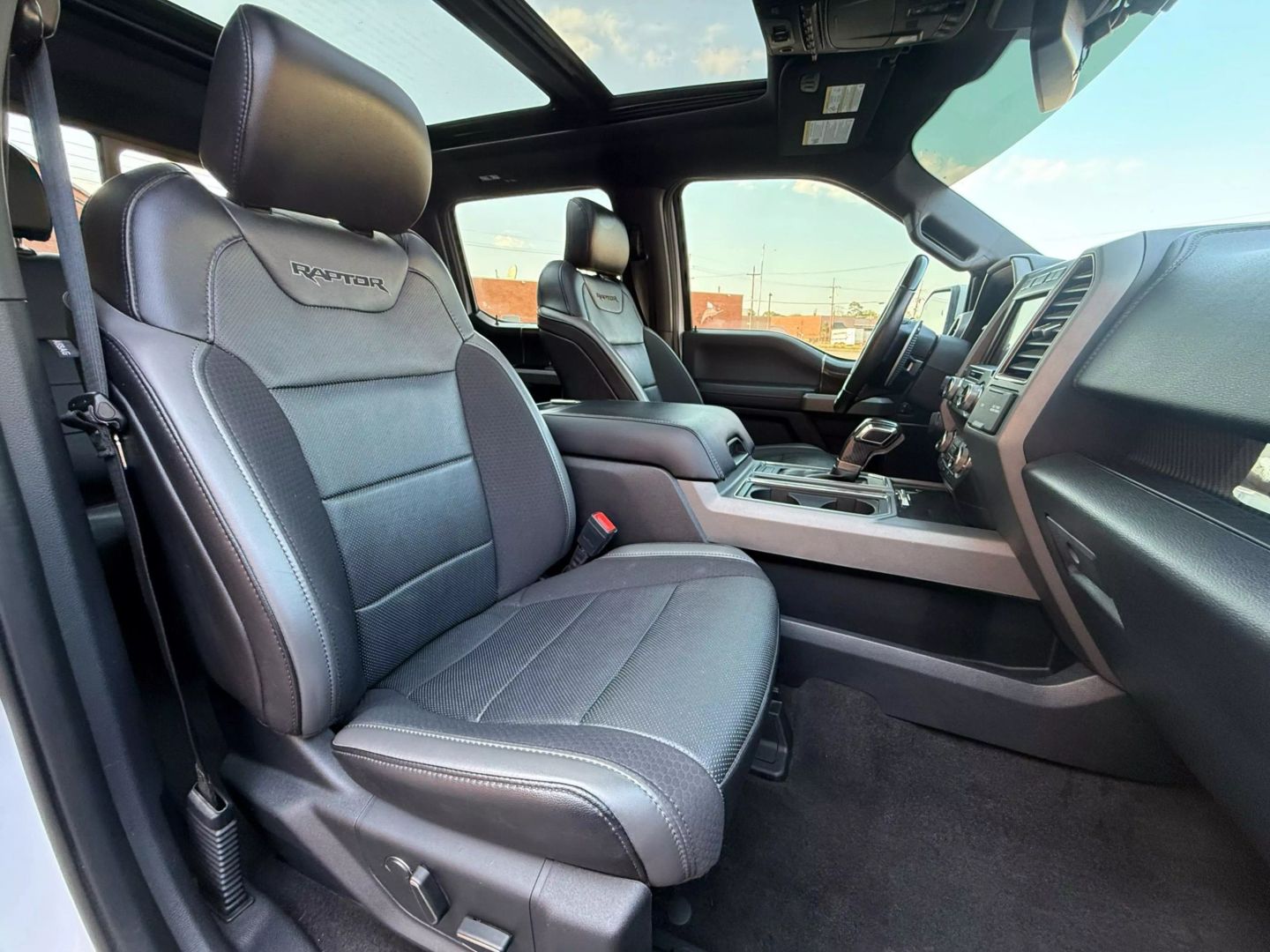 2020 Ford F150 Supercrew Cab - Image 22