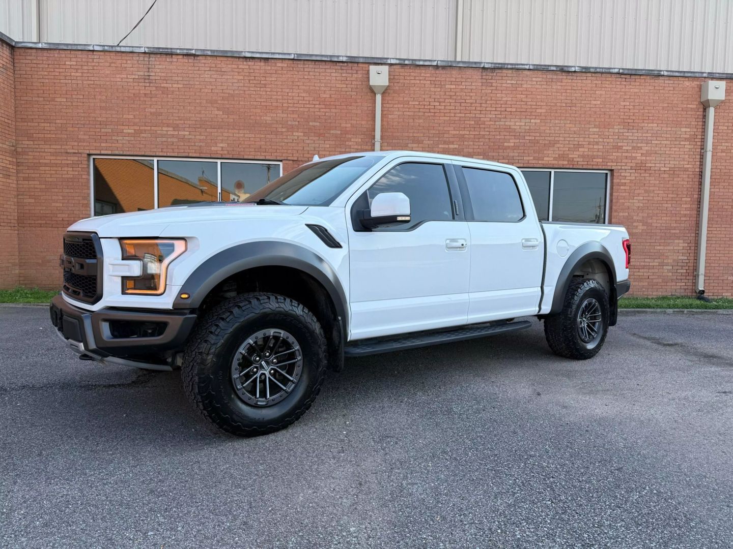 2020 Ford F150 Supercrew Cab - Image 3