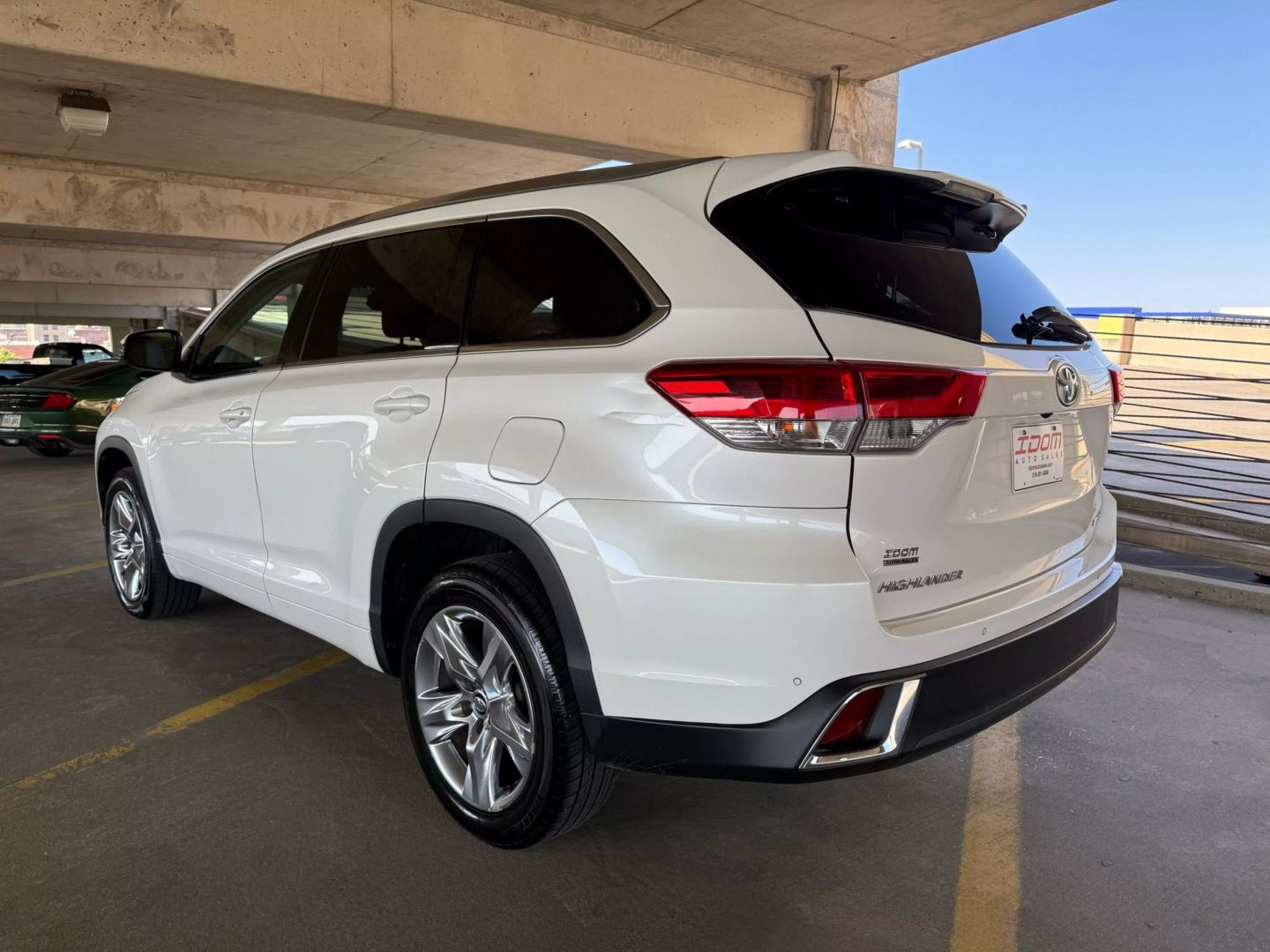2018 Toyota Highlander - Image 4