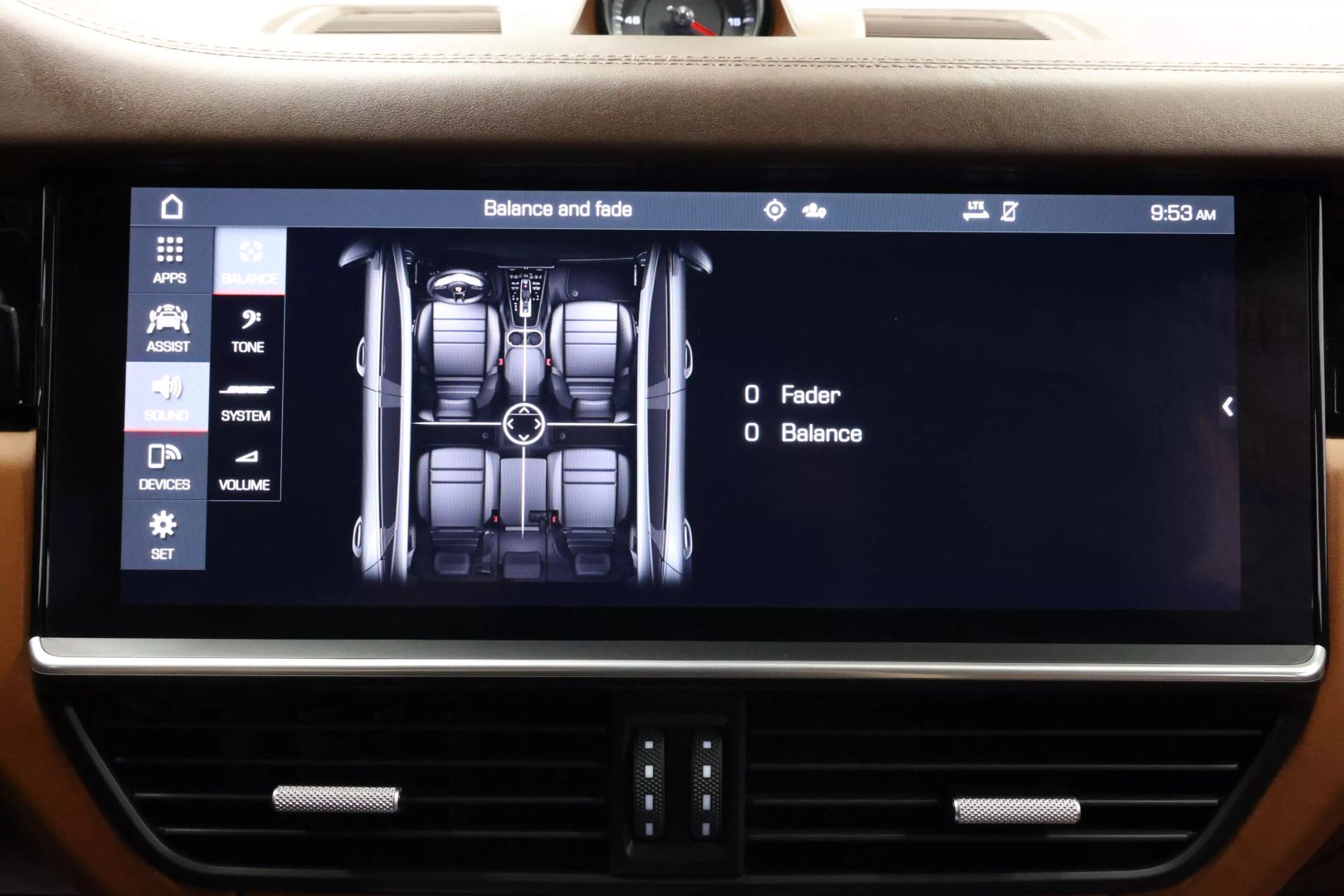 2021 Porsche Cayenne Coupe - Image 35