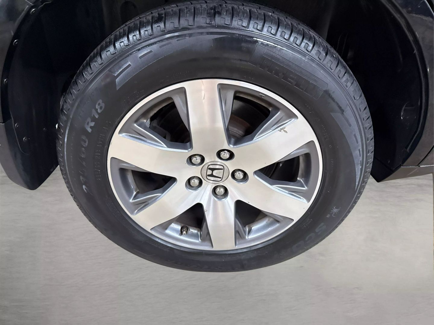 2015 Honda Pilot - Image 16