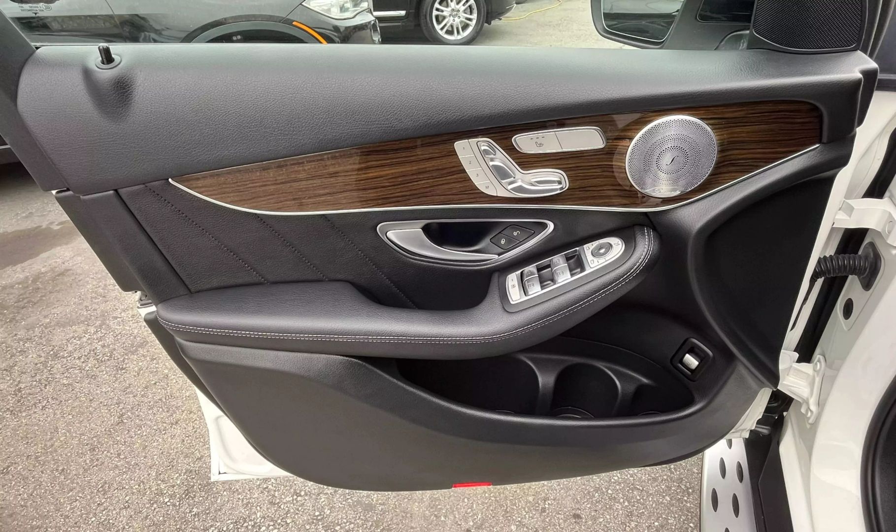 2018 Mercedes-benz Glc  Vin: Wdc0g4jb9jf361769 Stock Id: 361769 - Image 9