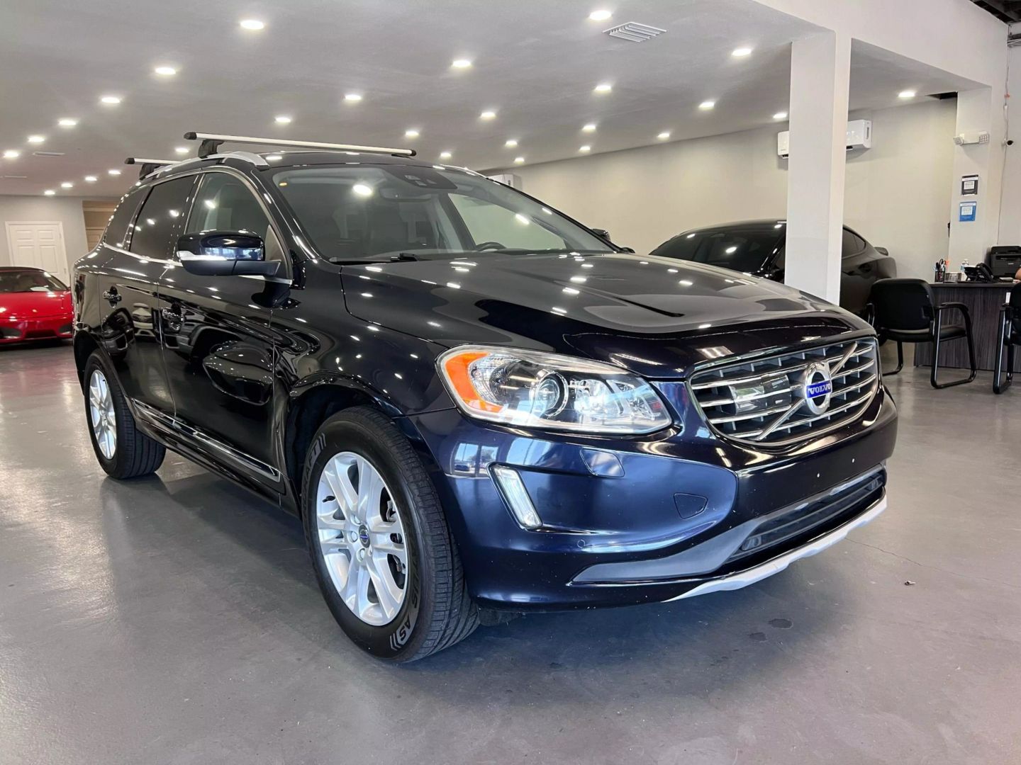 2016 Volvo Xc60 T5 Platinum Sport Utility 4d - Image 1