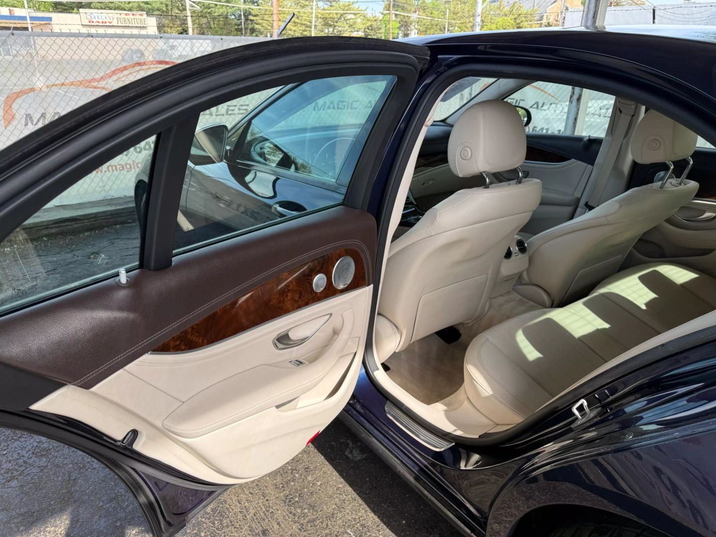 2018 Mercedes-benz E-class - Image 19