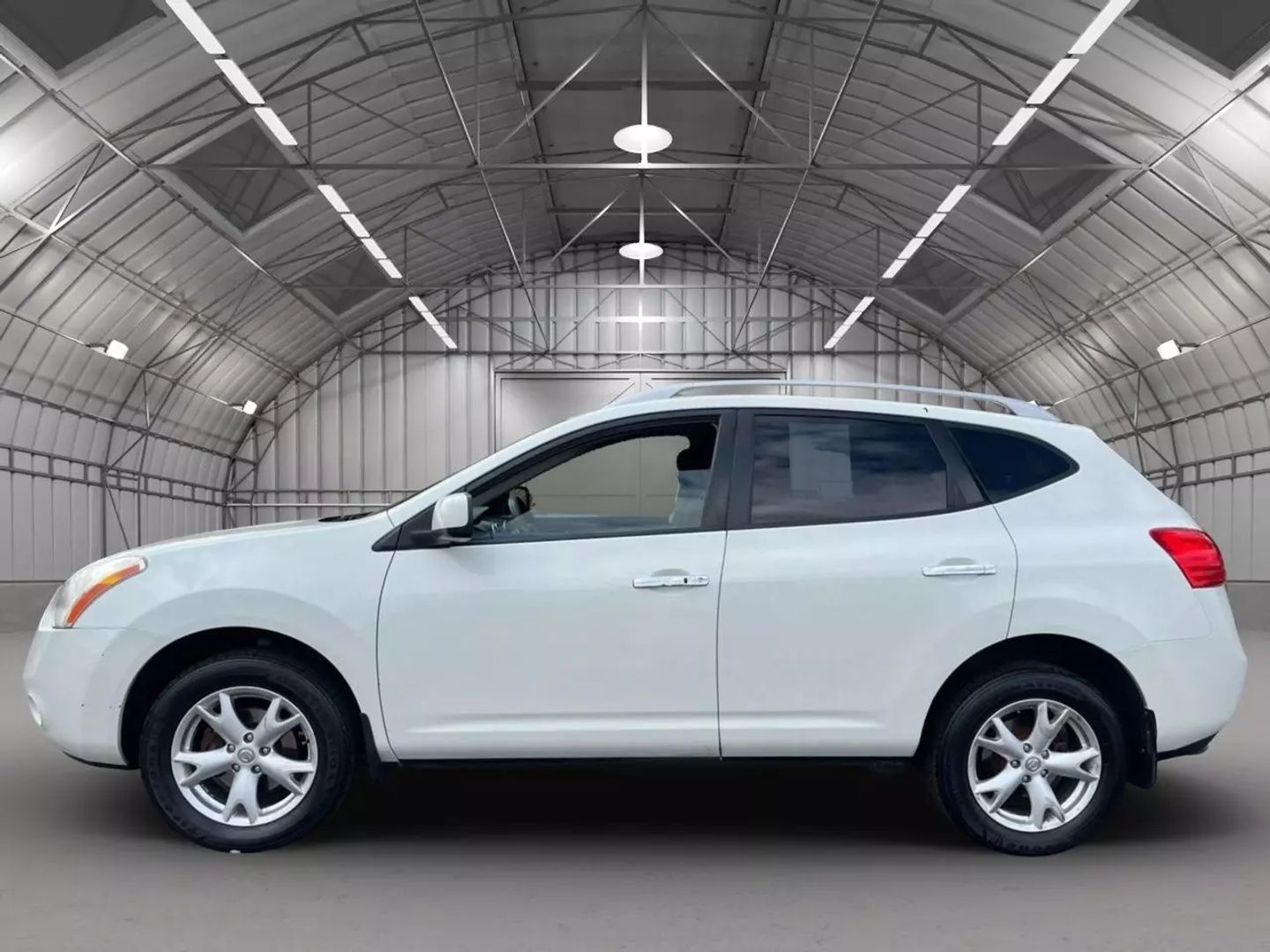 Used 2010 Nissan Rogue S with VIN JN8AS5MT0AW008117 for sale in Kansas City