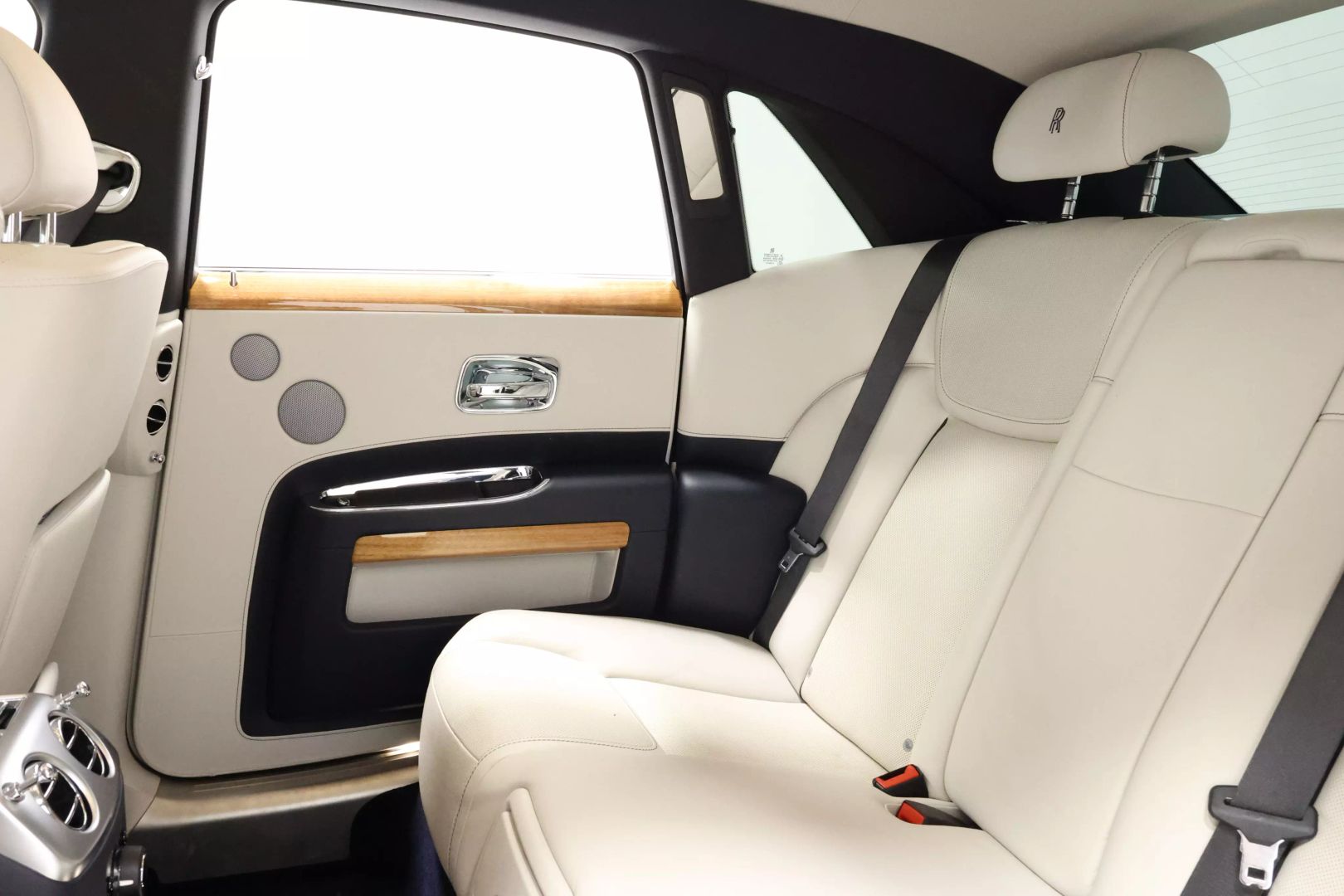 2018 Rolls-royce Ghost - Image 52