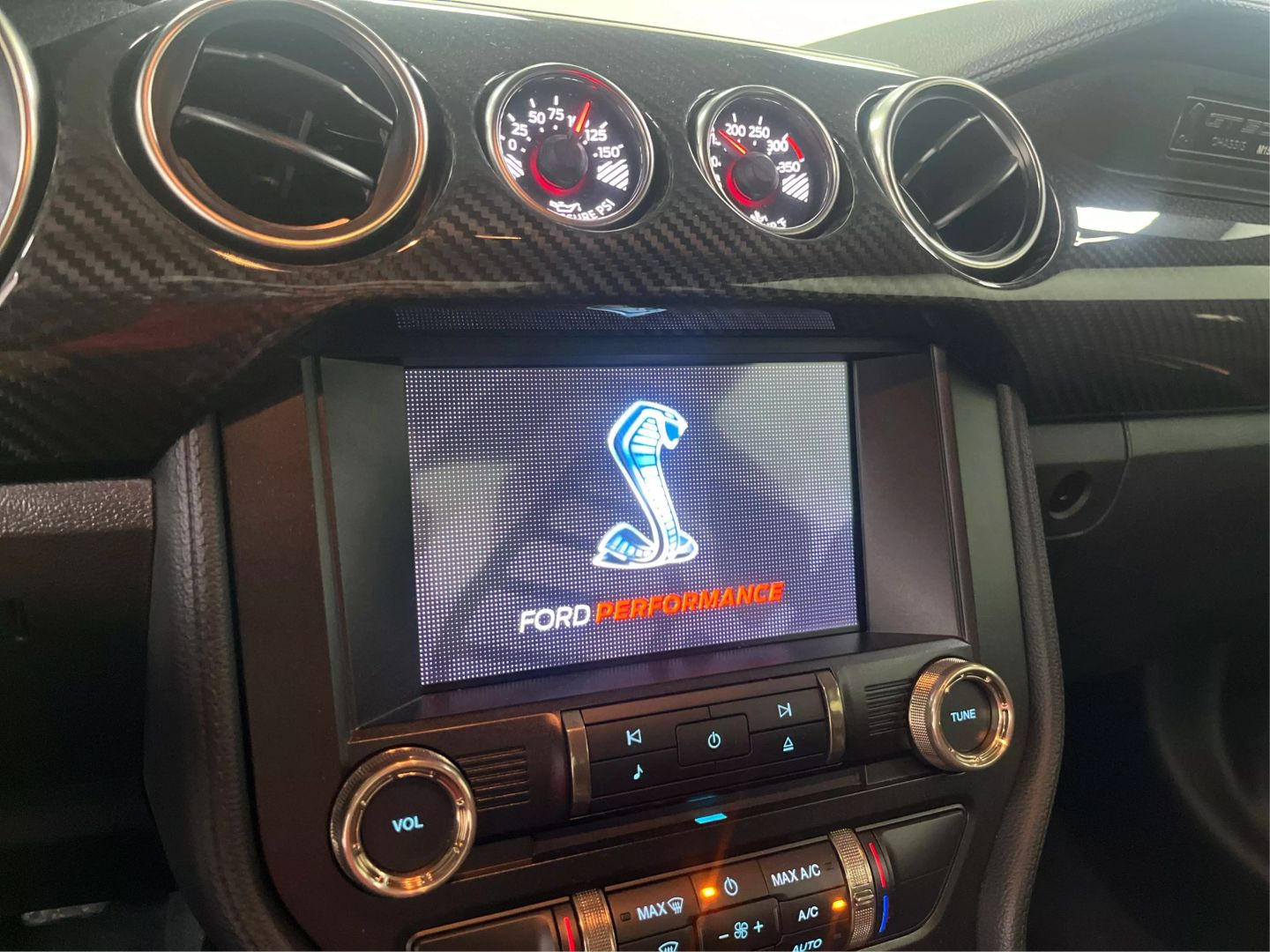 2021 Ford Mustang - Image 25