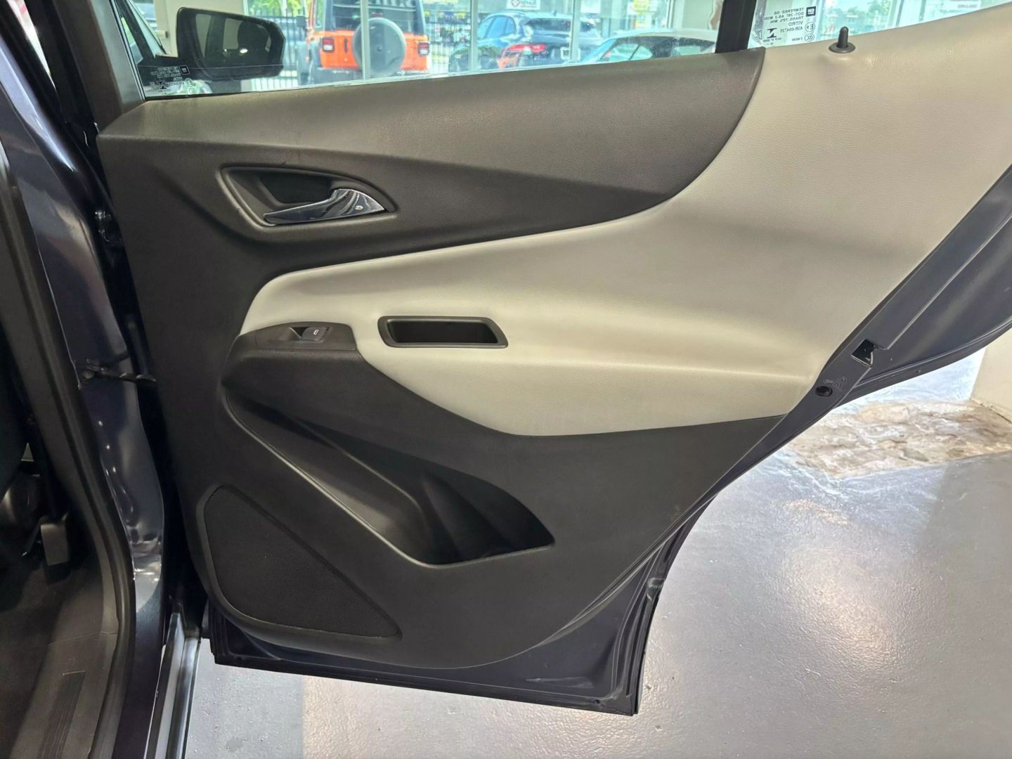 2019 Chevrolet Equinox Ls Sport Utility 4d - Image 20