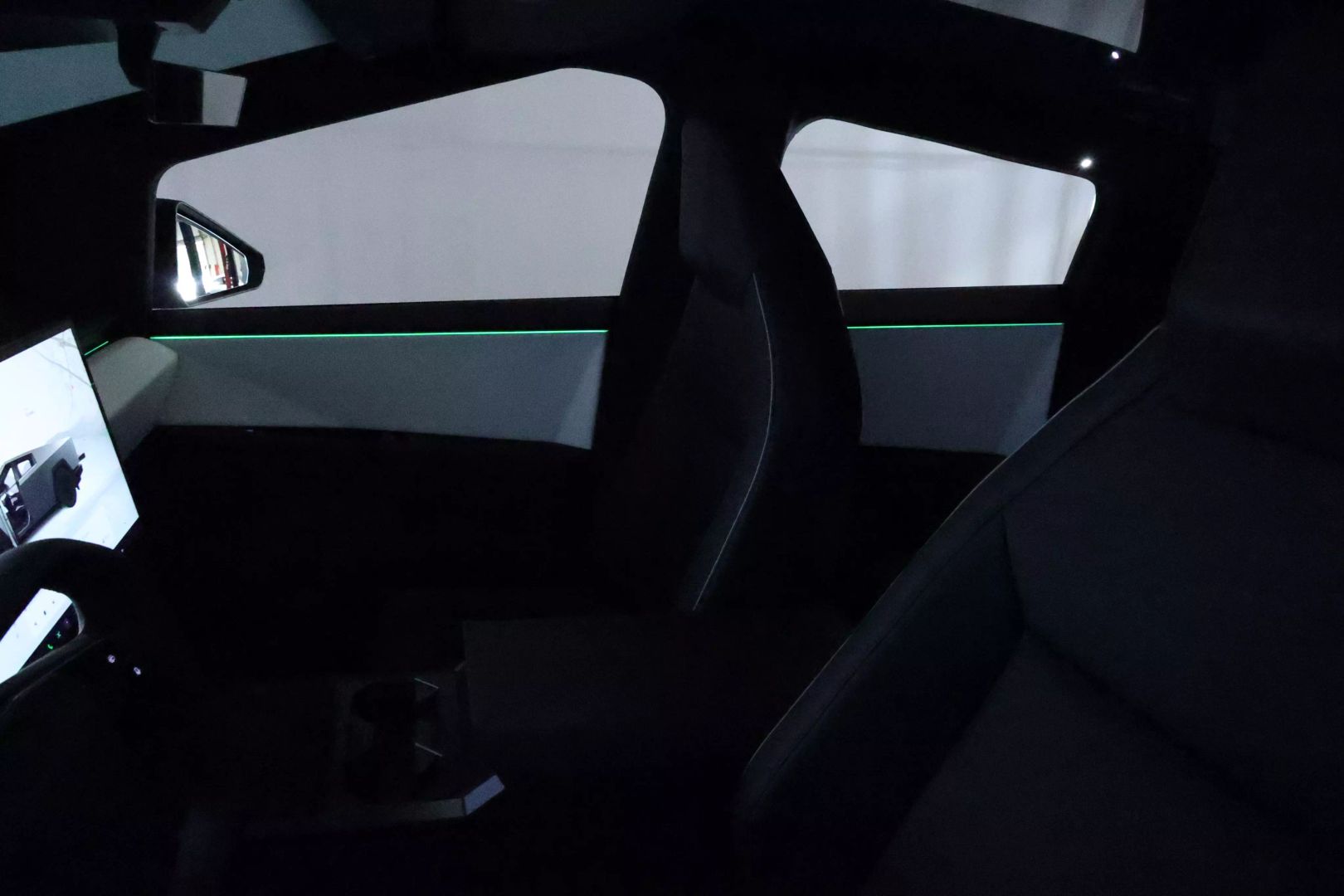 2024 Tesla Cybertruck - Image 132