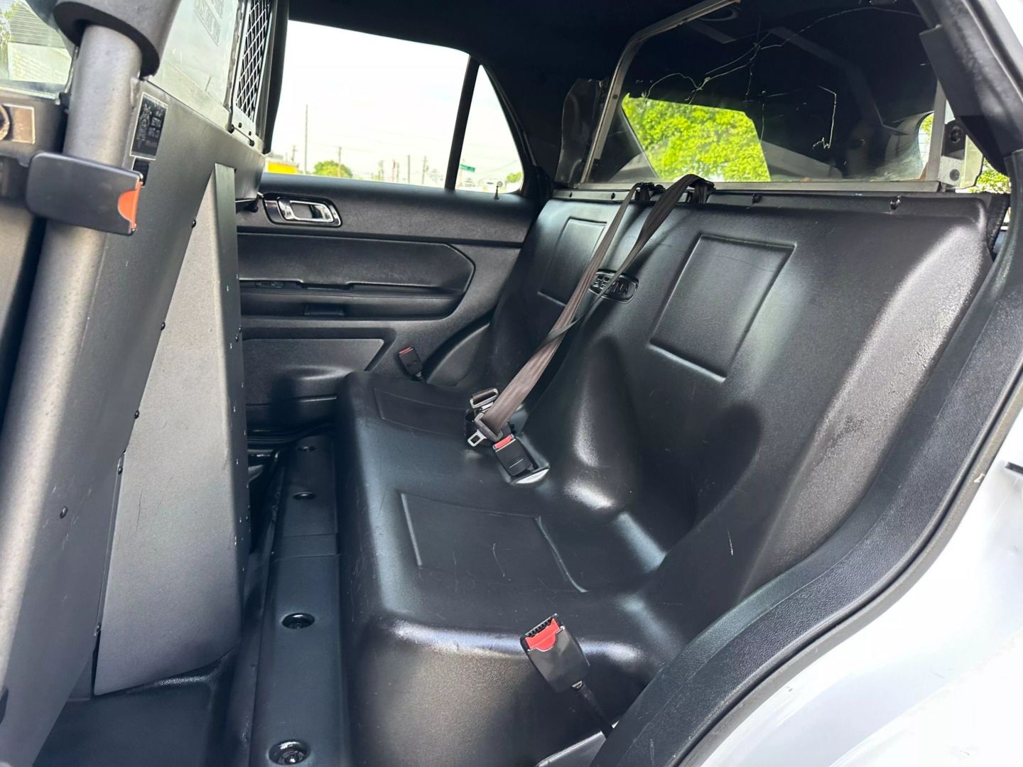 2019 Ford Explorer - Image 18