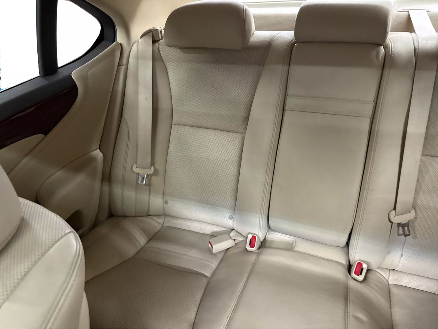 2011 Lexus Ls - Image 35