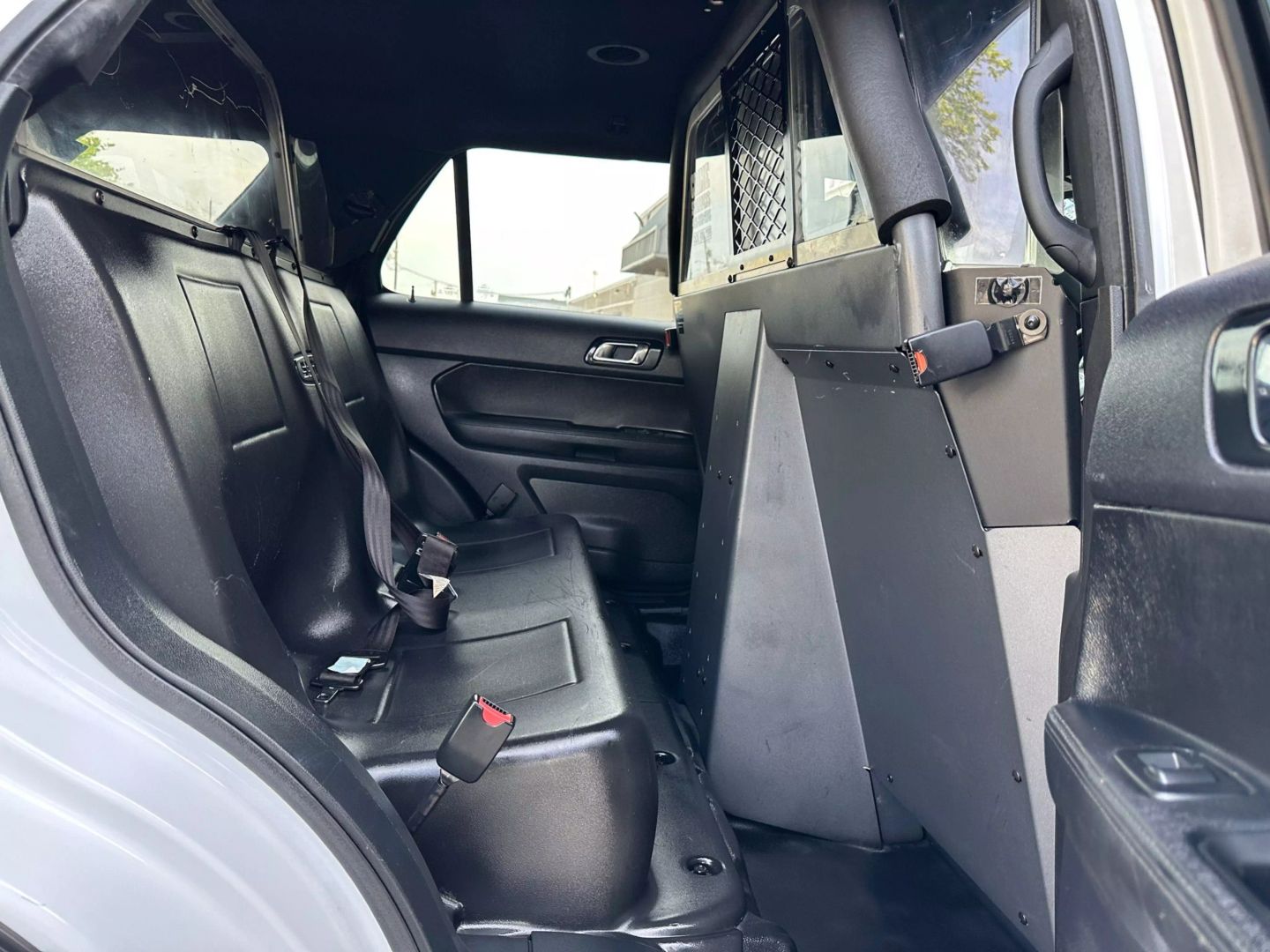 2019 Ford Explorer - Image 25
