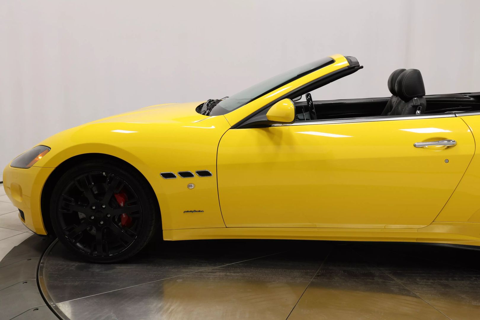 2011 Maserati Granturismo - Image 6