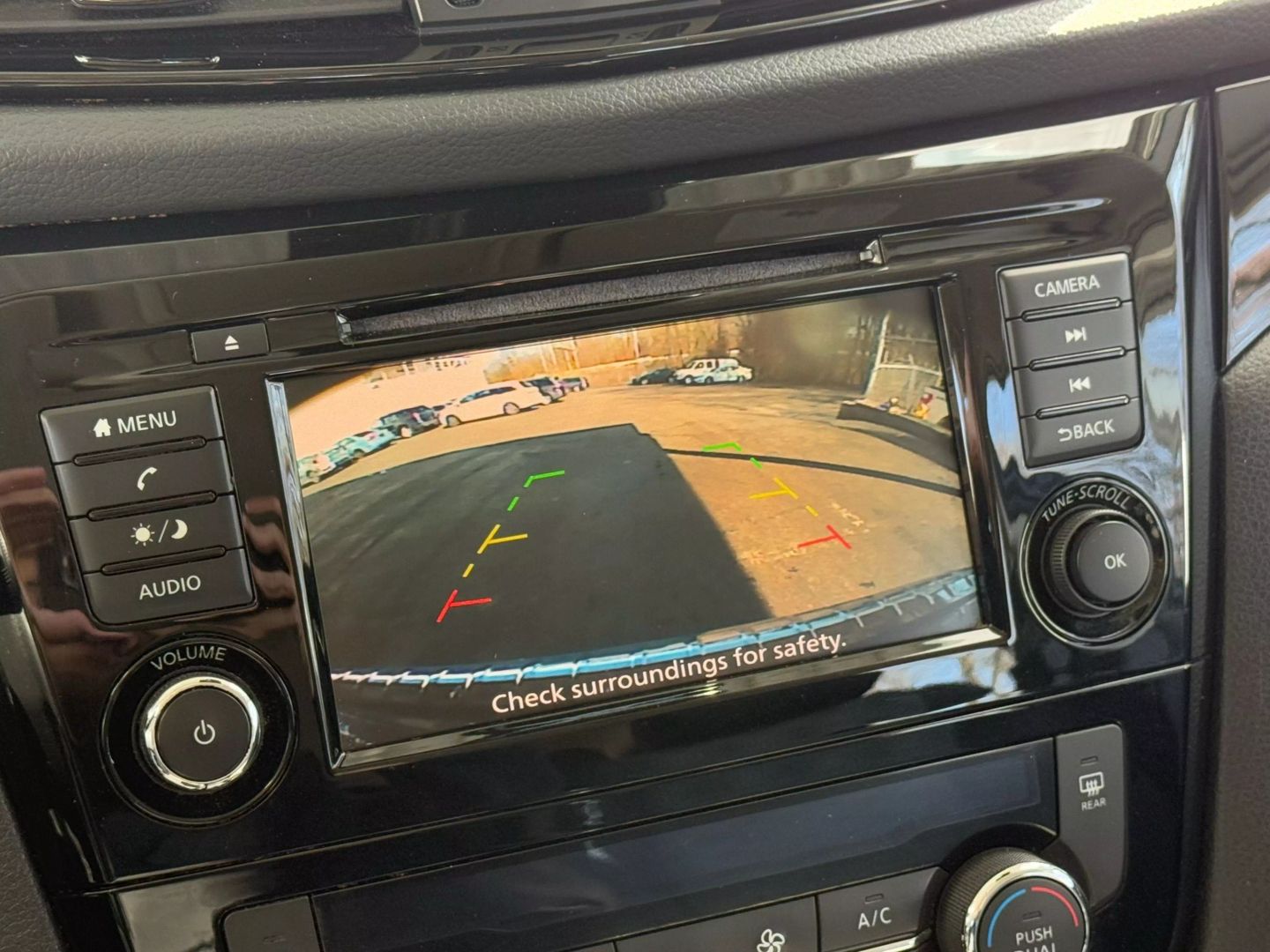 2020 Nissan Rogue Sport - Image 38