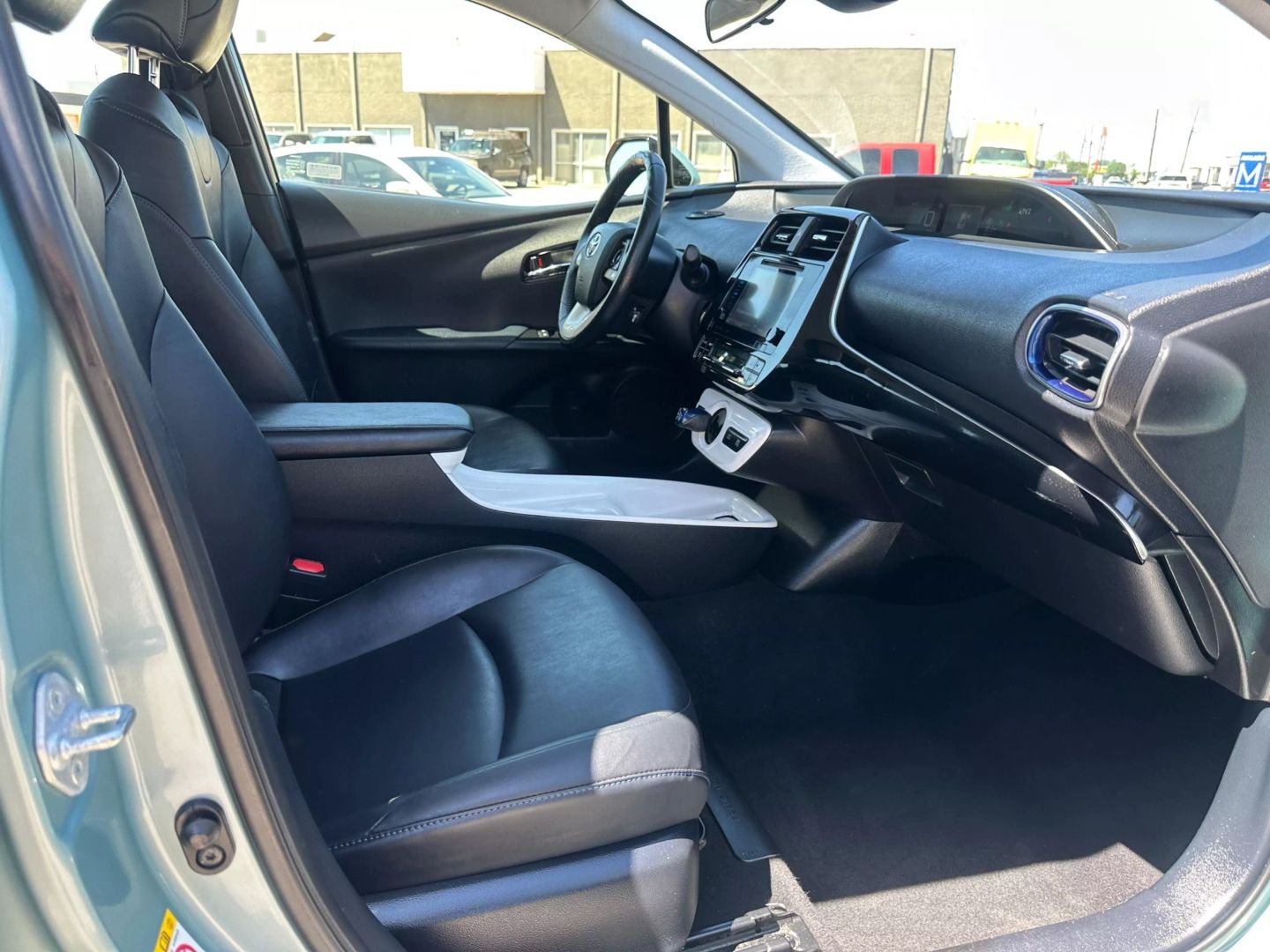 2016 Toyota Prius - Image 20