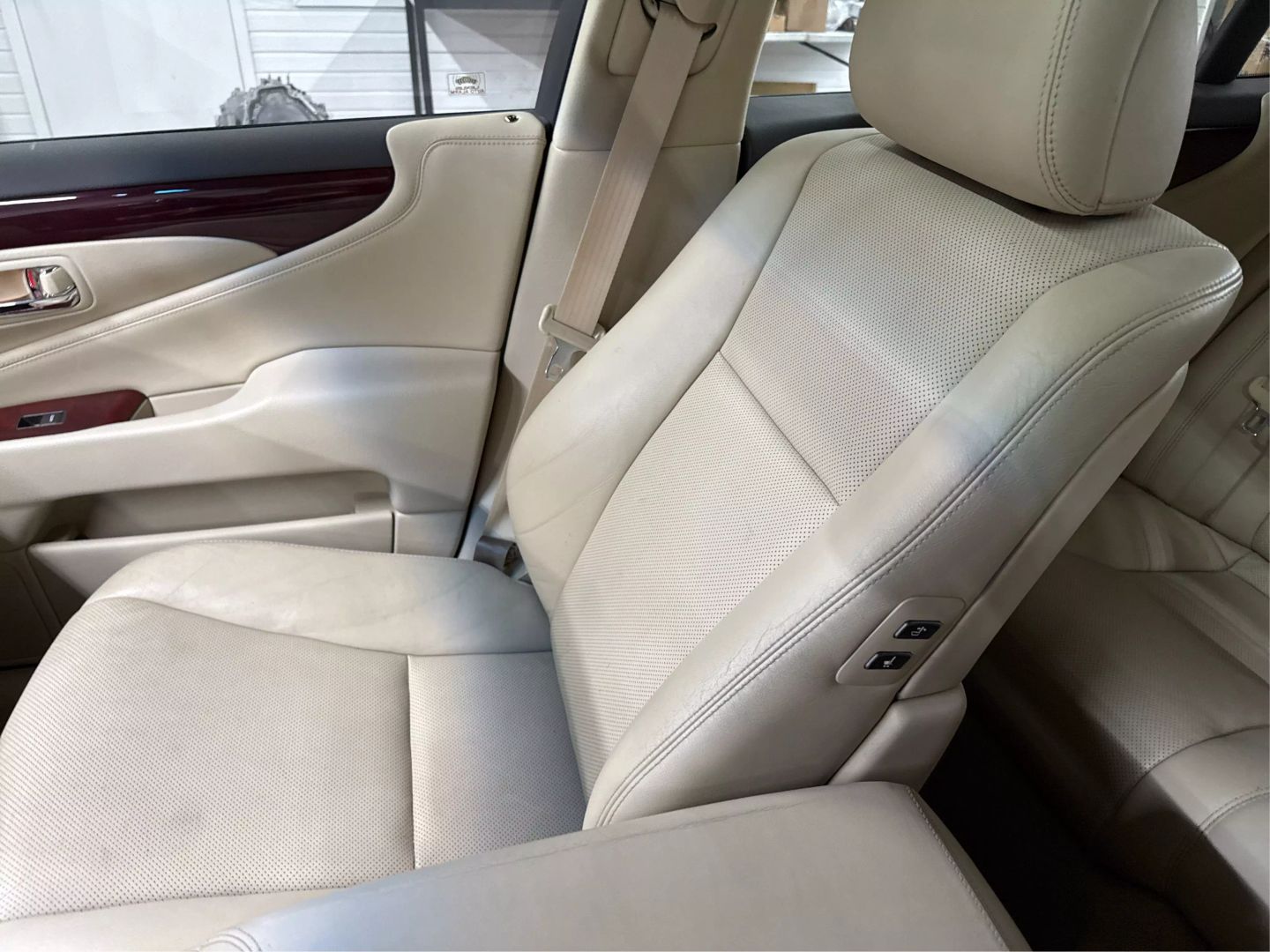 2011 Lexus Ls - Image 33
