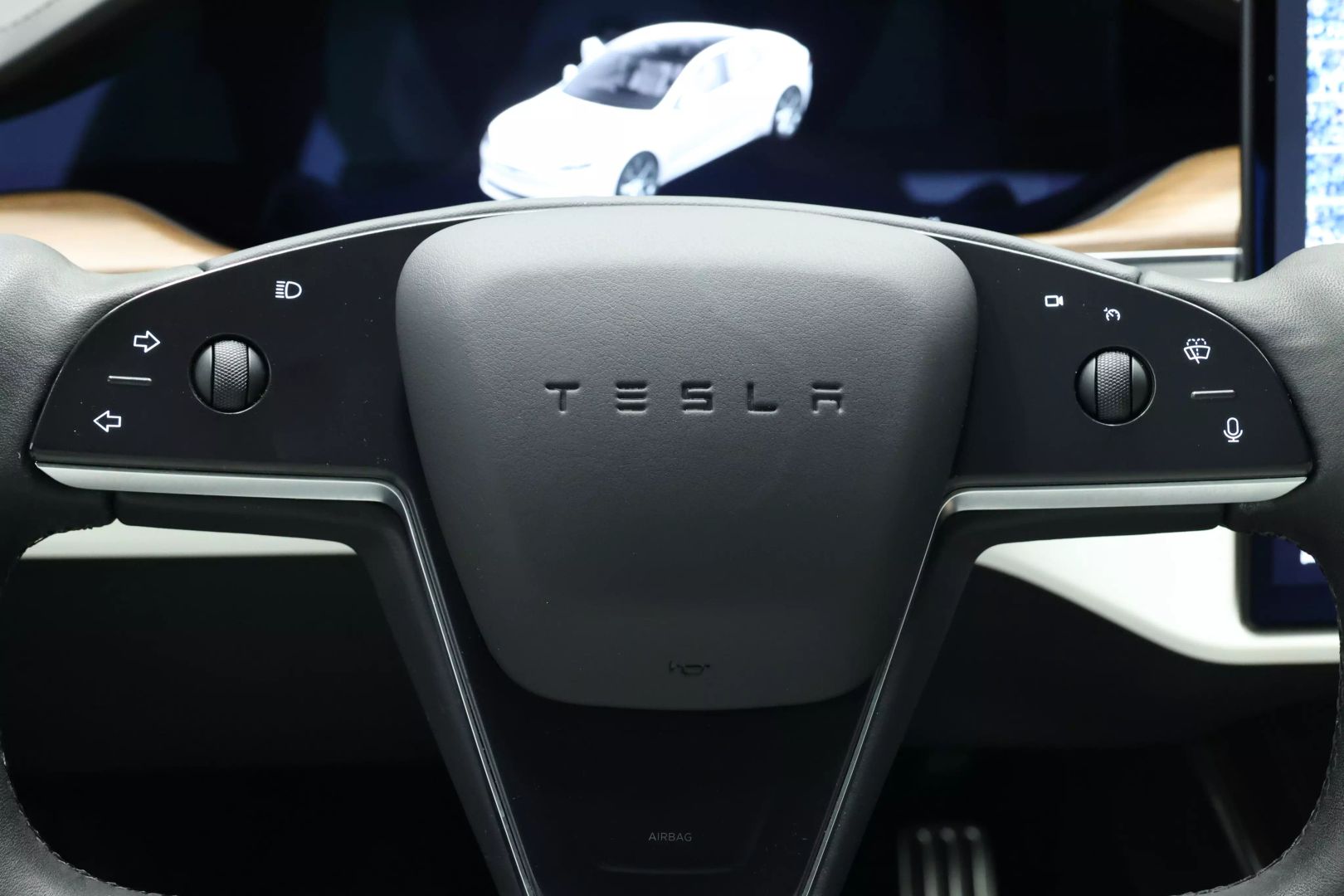 2022 Tesla Model S - Image 20