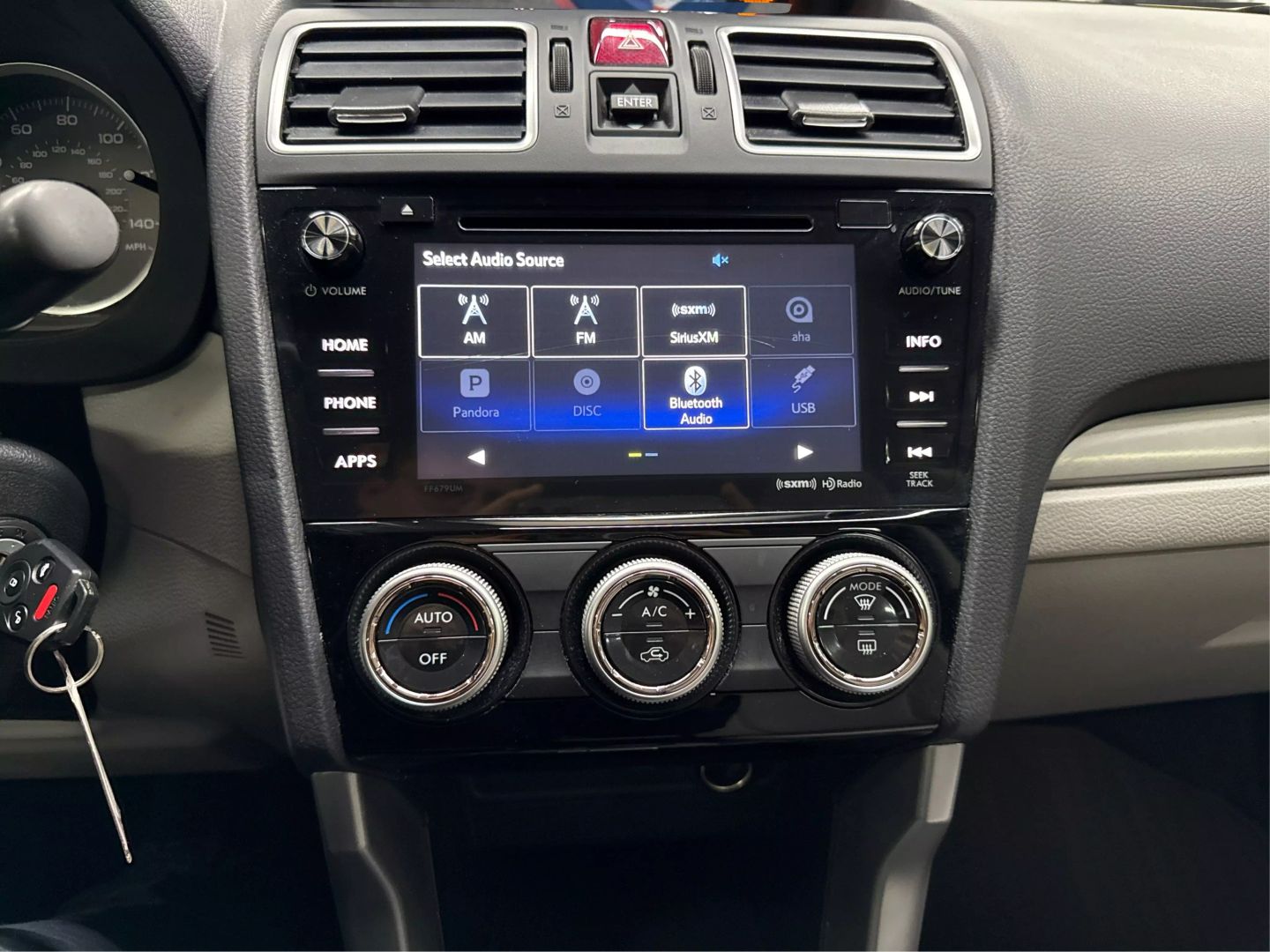 2018 Subaru Forester - Image 21