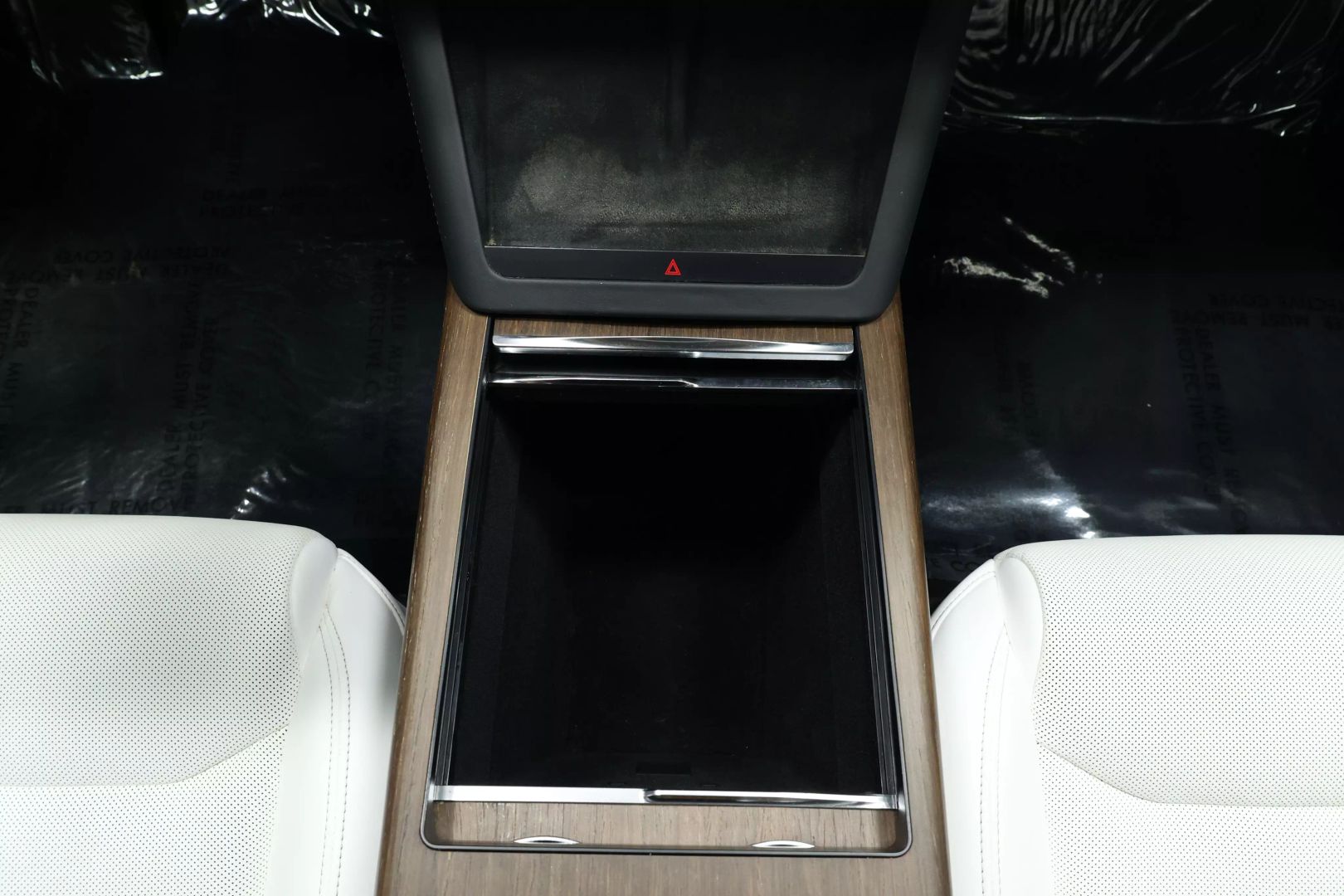 2022 Tesla Model S - Image 35