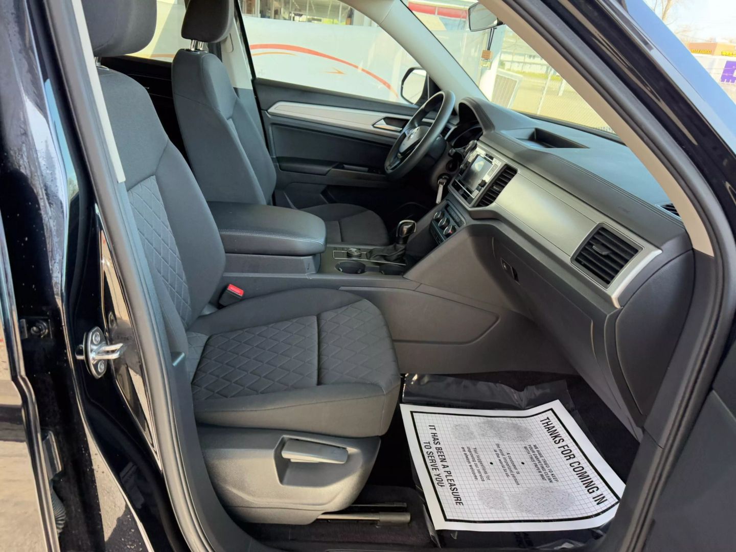 2018 Volkswagen Atlas - Image 25