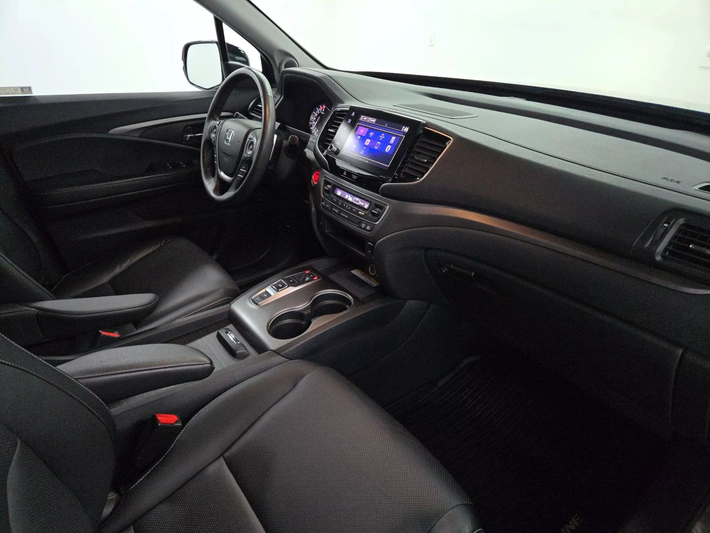2022 Honda Ridgeline - Image 31