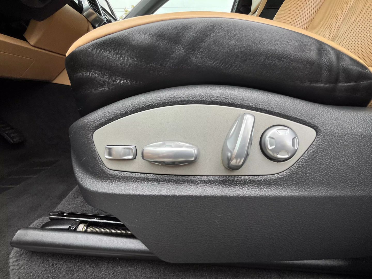 2016 Porsche Cayenne  Vin: Wp1aa2a21gla09276 Stock Id: A09276 - Image 10