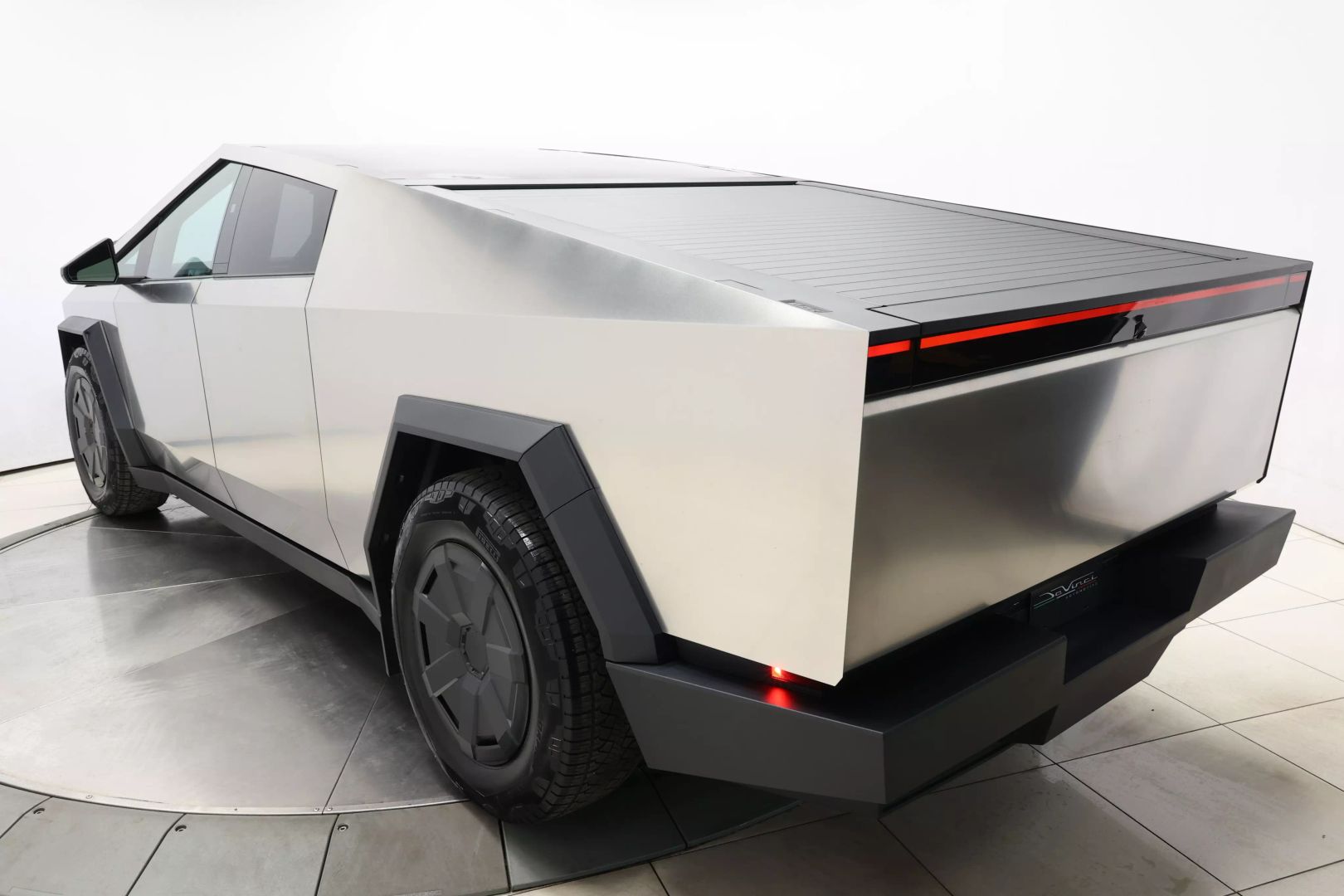2024 Tesla Cybertruck - Image 4