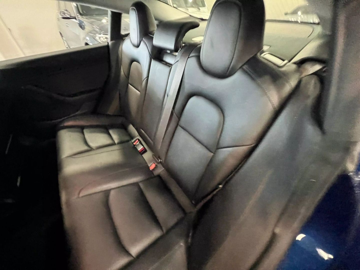 2018 Tesla Model 3 Mid Range Sedan 4d - Image 21