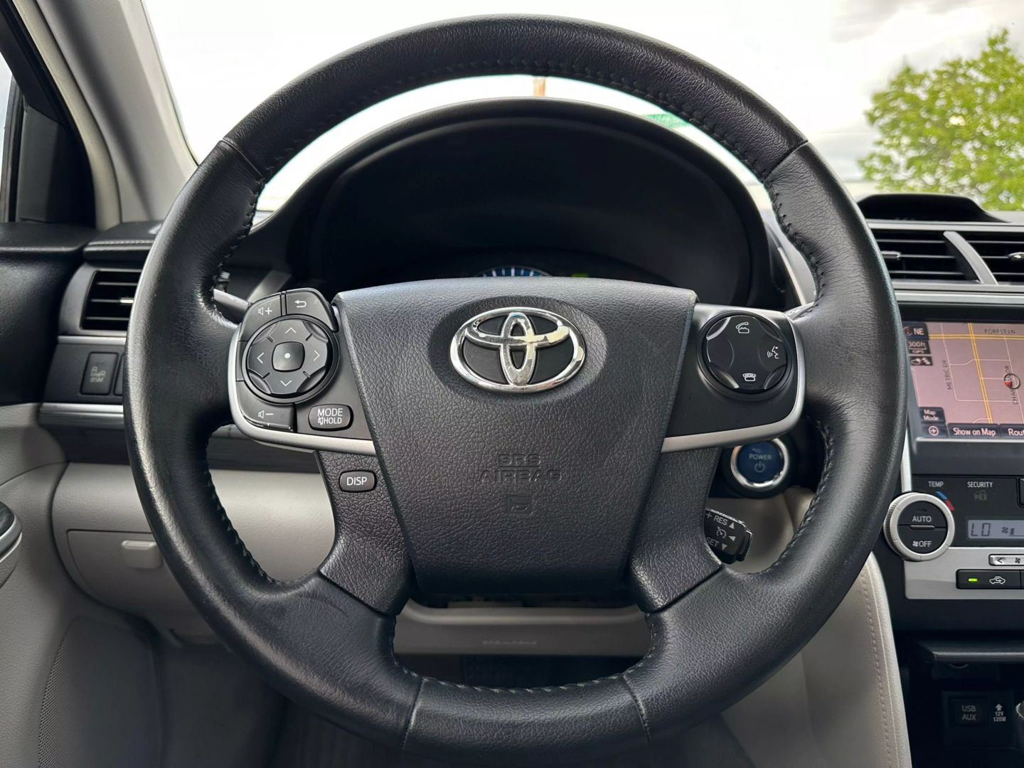 2012 Toyota Camry - Image 27