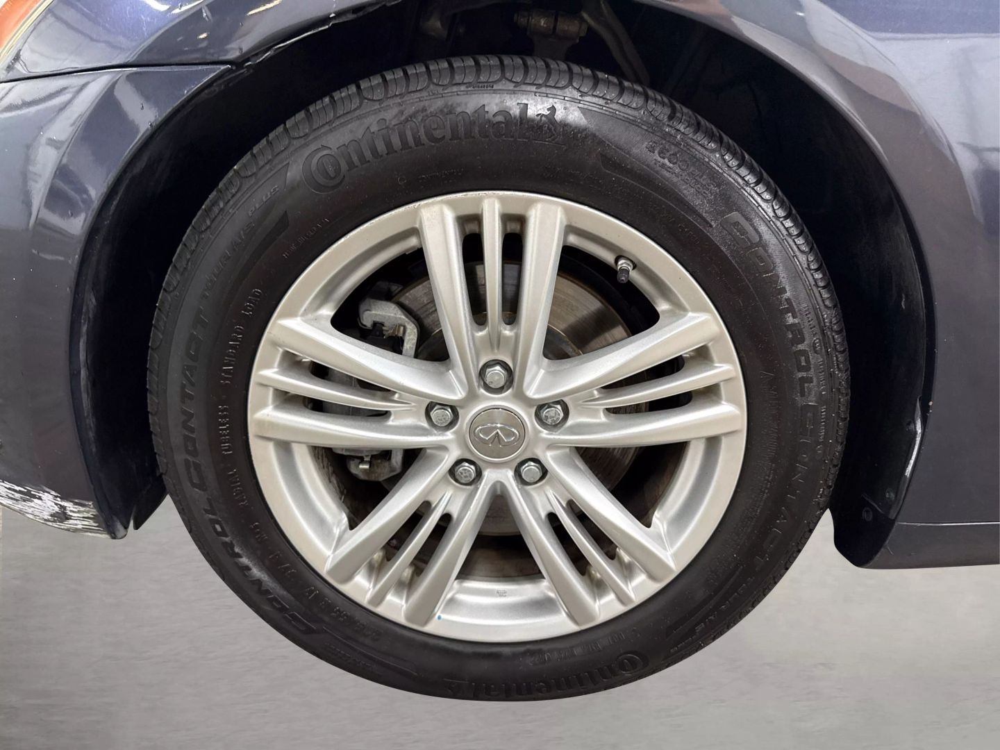 2012 Infiniti G - Image 18