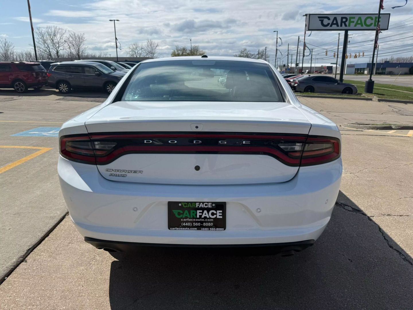2019 Dodge Charger - Image 10