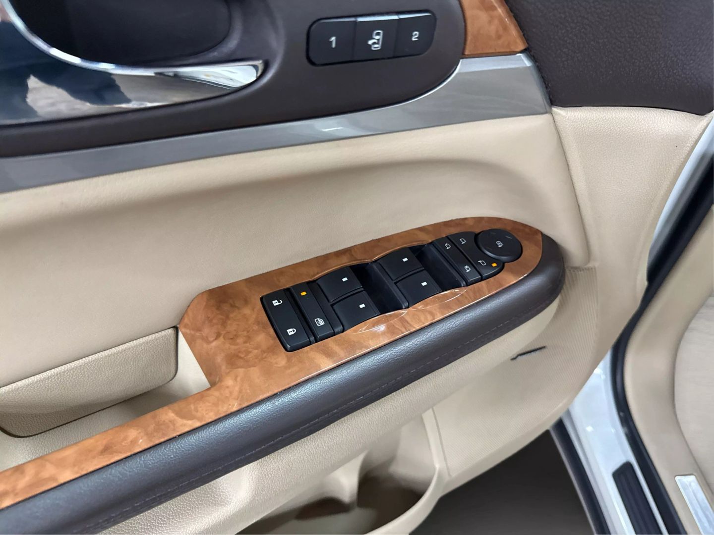 2012 Buick Enclave - Image 27