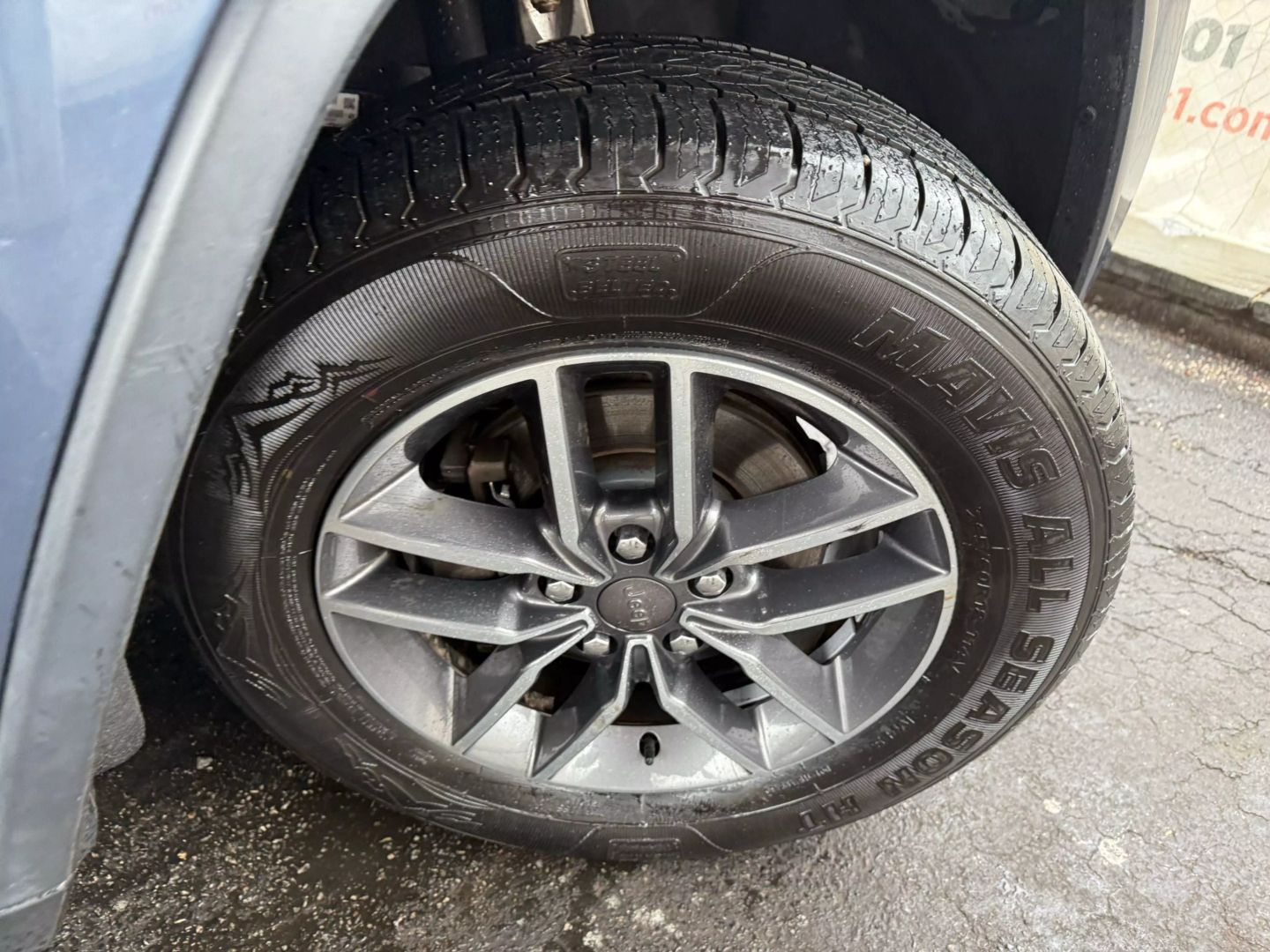 2019 Jeep Grand Cherokee - Image 50