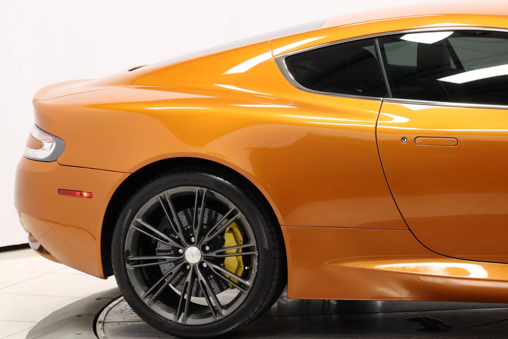 2012 Aston Martin Virage - Image 51