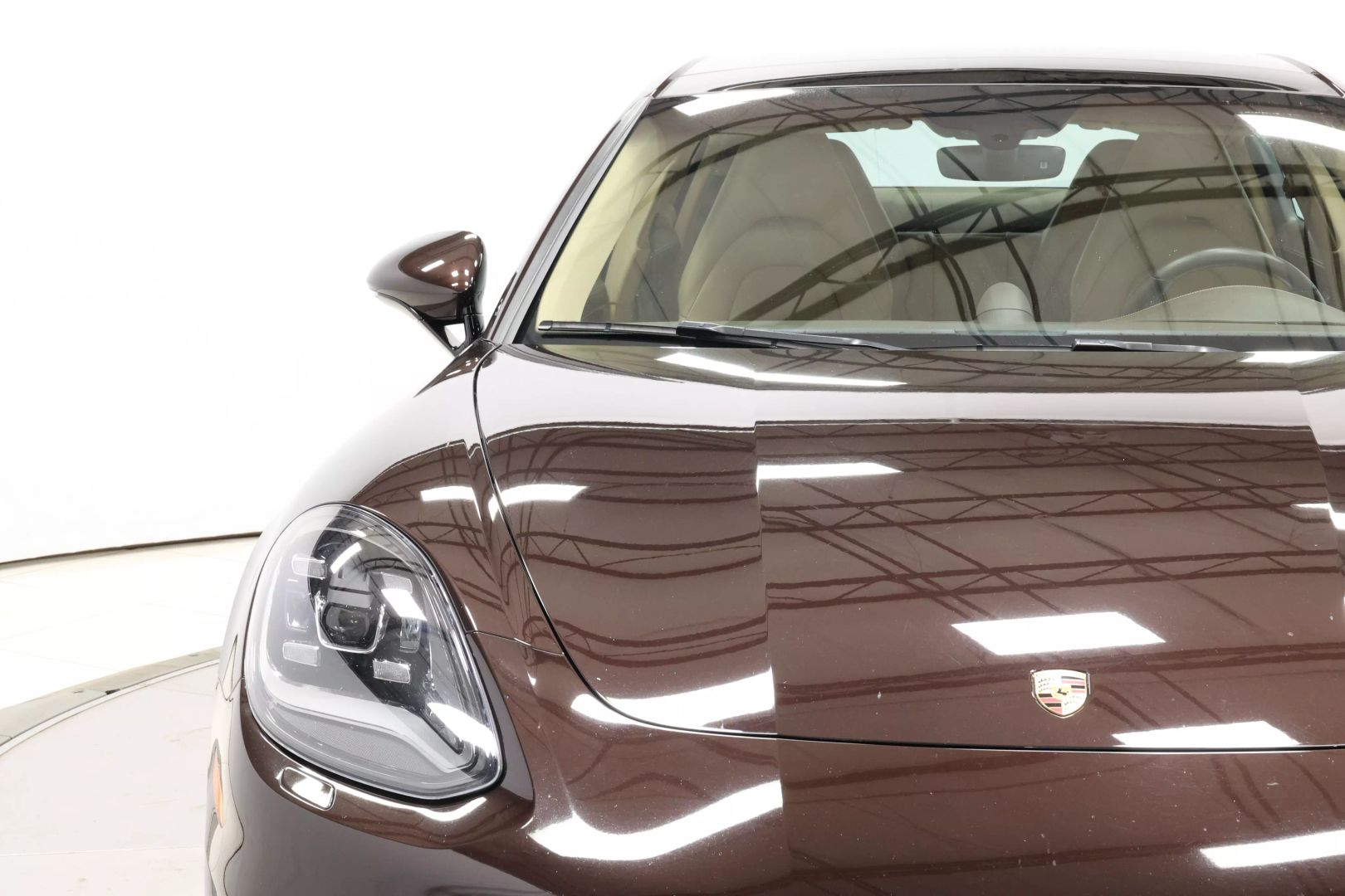 2017 Porsche Panamera - Image 98