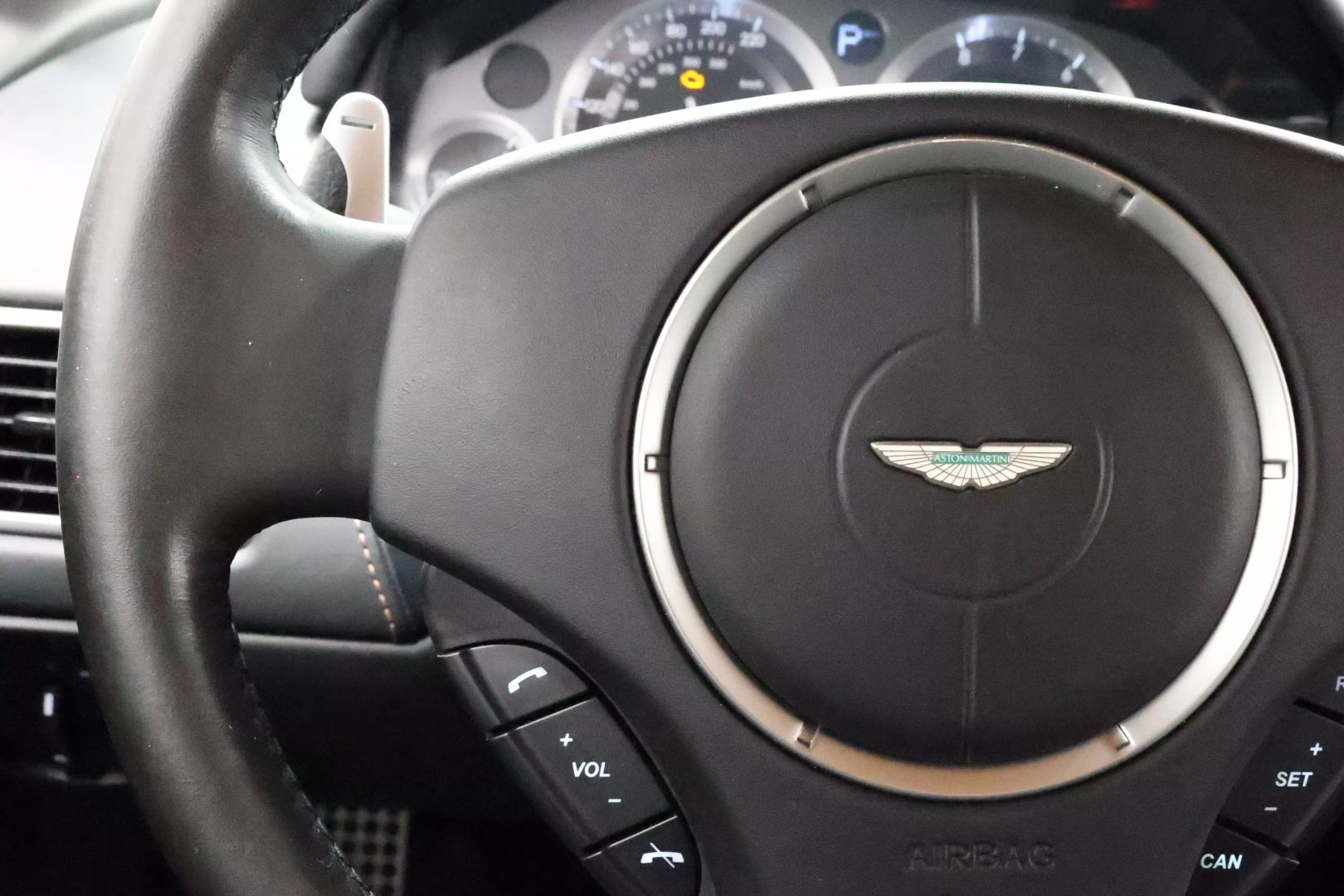 2012 Aston Martin Virage - Image 20
