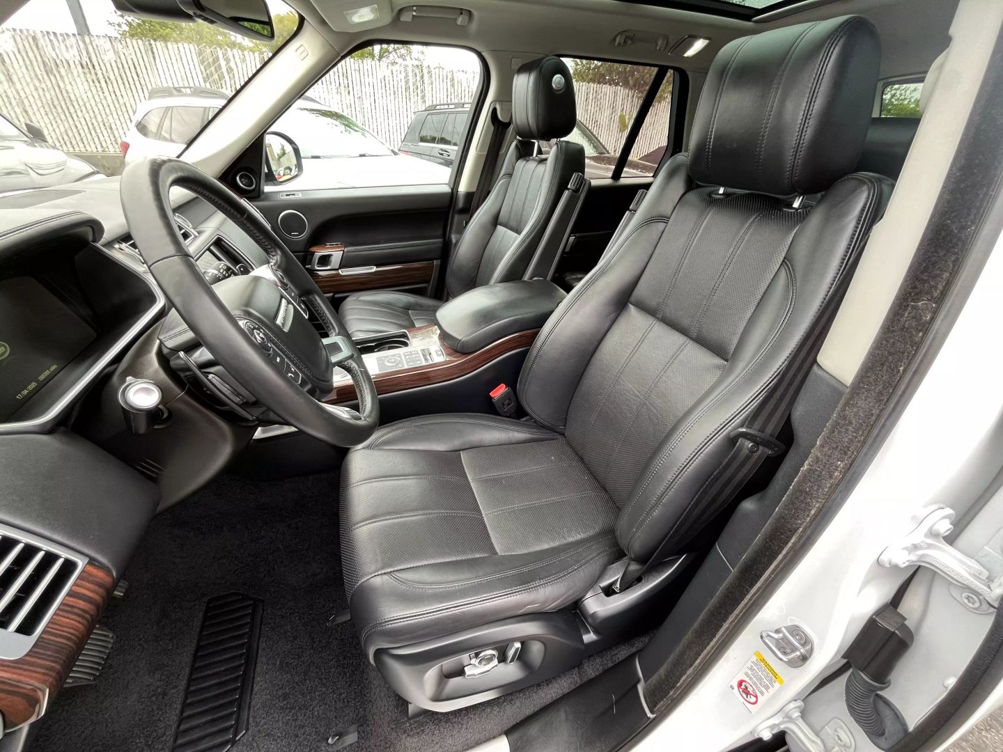 2016 Land Rover Range Rover  Vin: Salgs2pf8ga315124 Stock Id: 315124 - Image 11