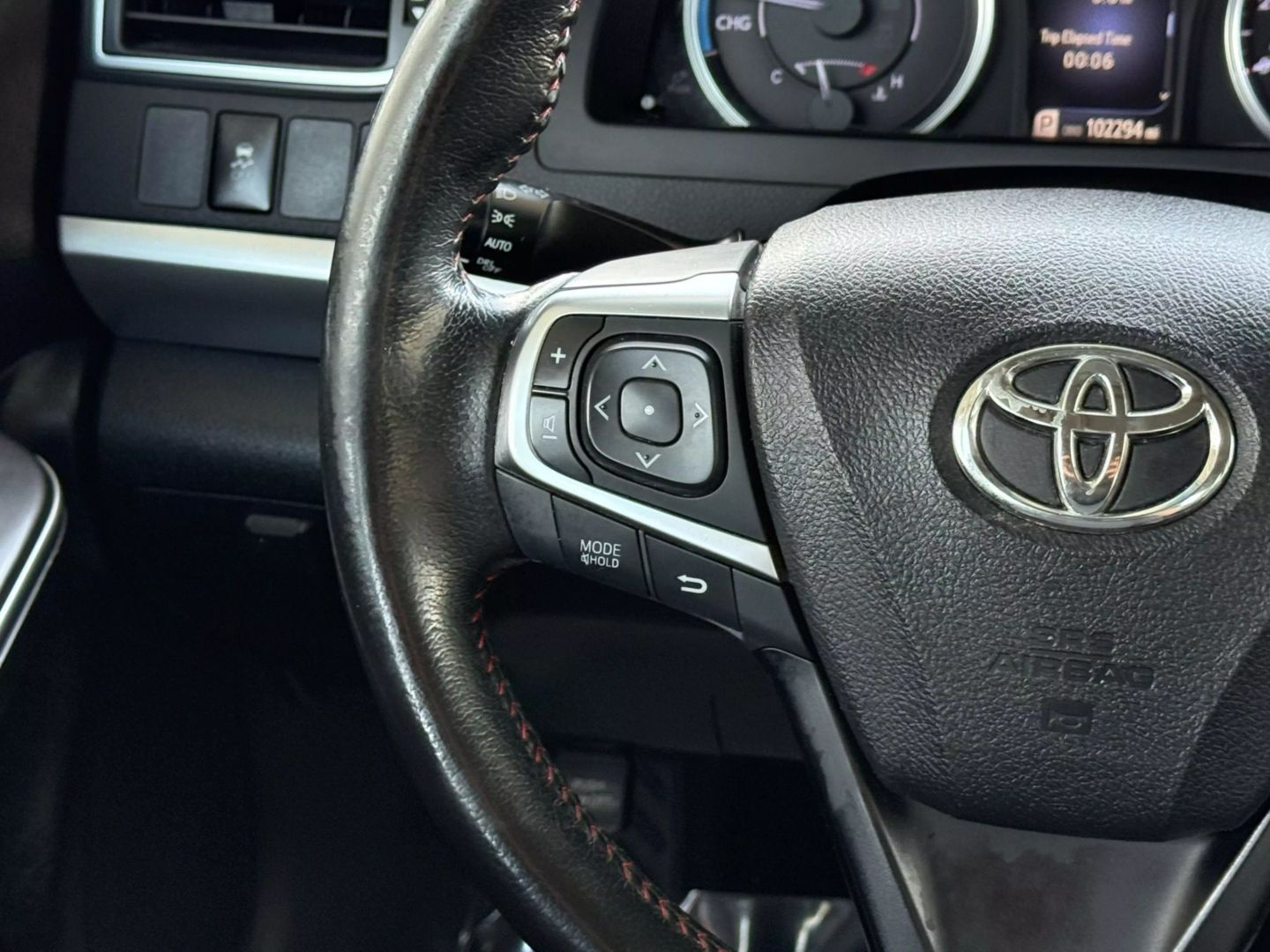 2016 Toyota Camry - Image 32